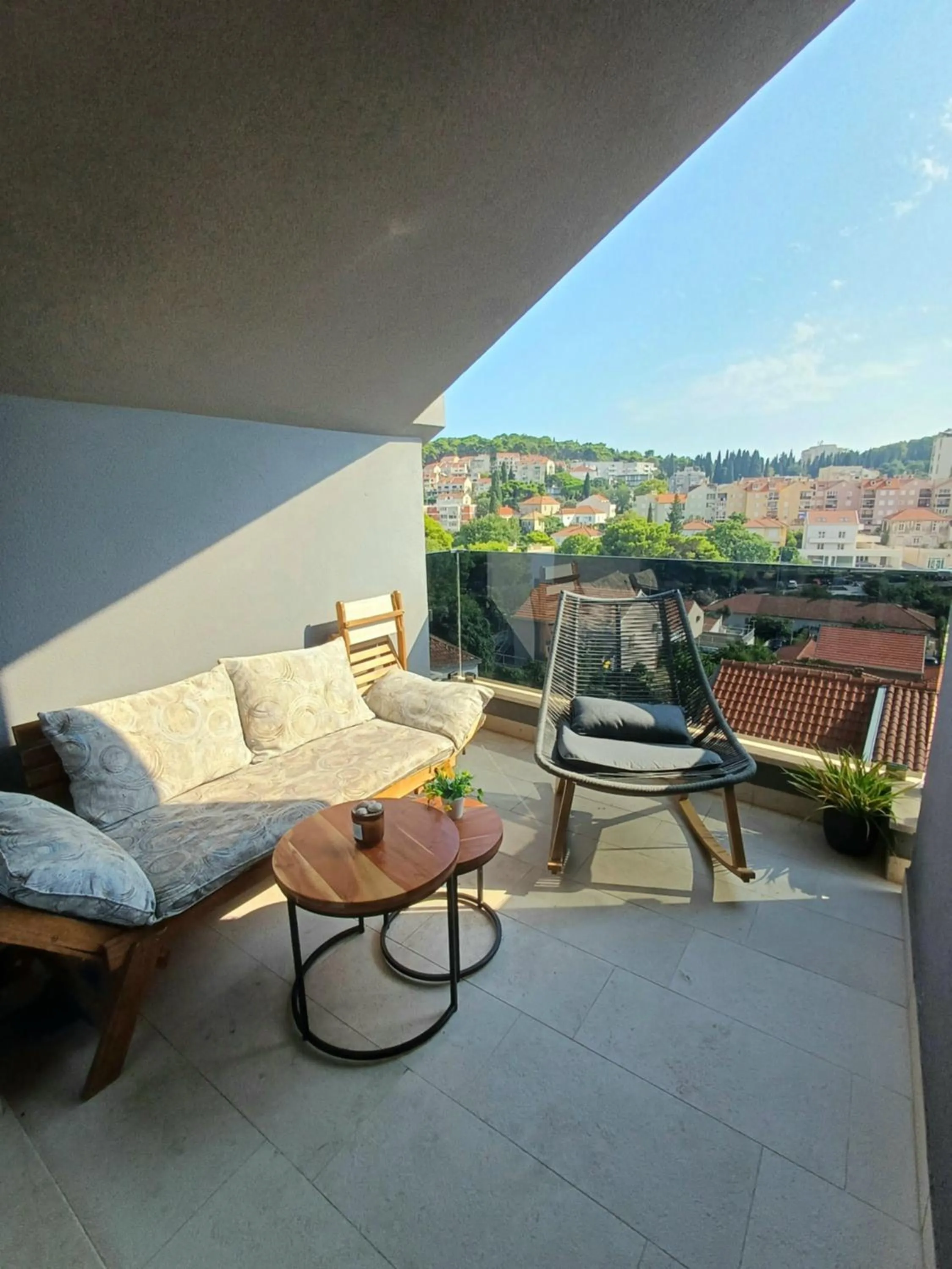 Day in Apartments Mak & Lux - sea & sunset top view