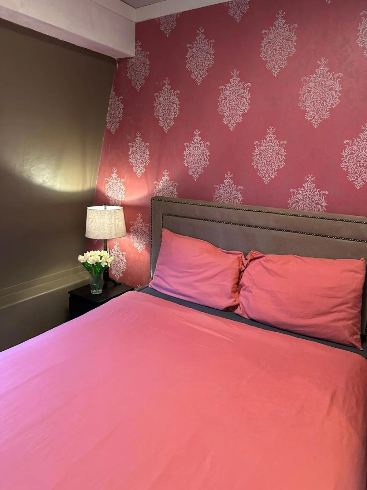 Bed in Palmerston Hotel