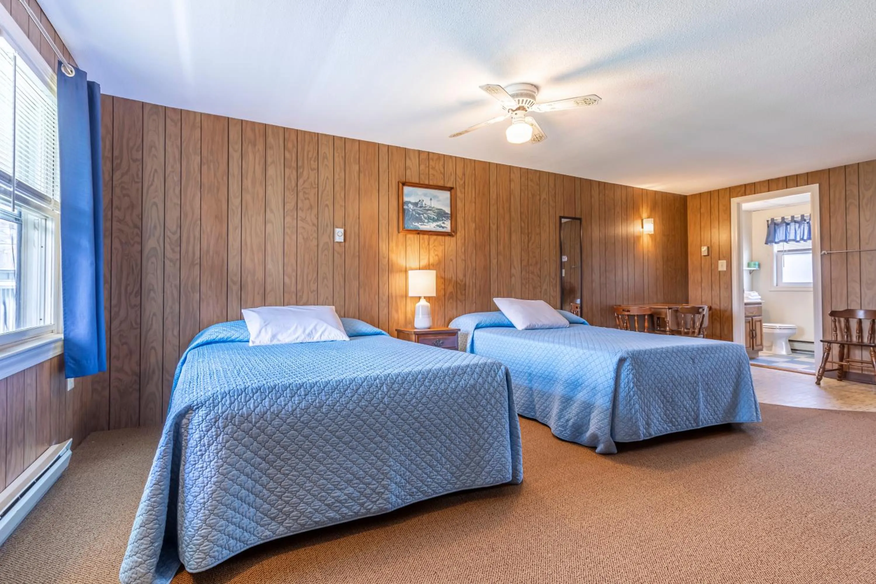 Bed in Inn Between the Beaches & Villager