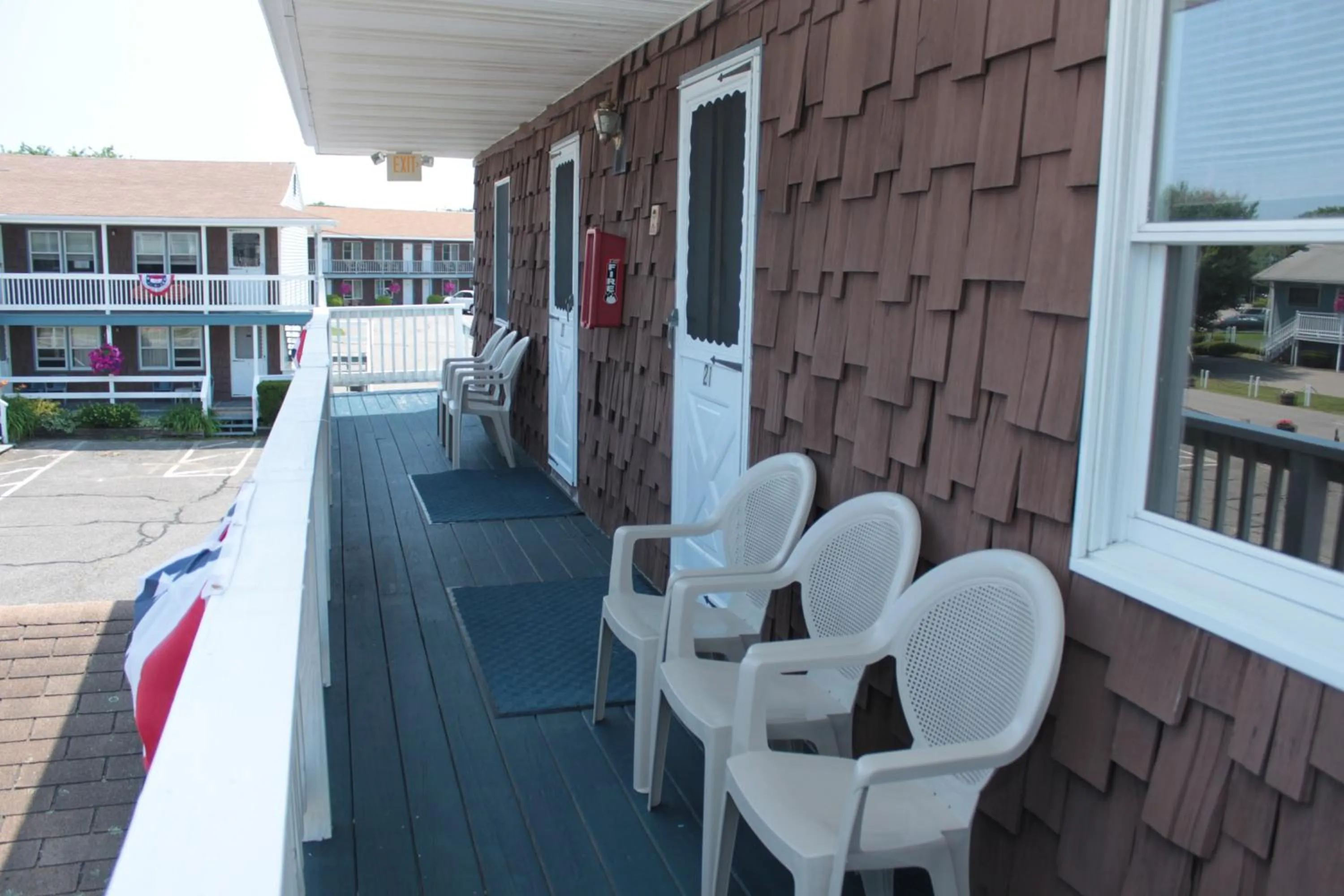Balcony/Terrace in Inn Between the Beaches & Villager