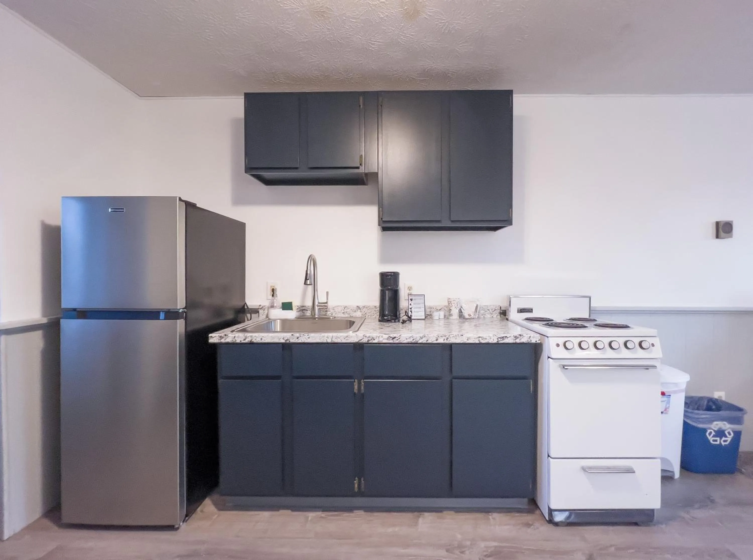 Inn Between the Beaches & Villager