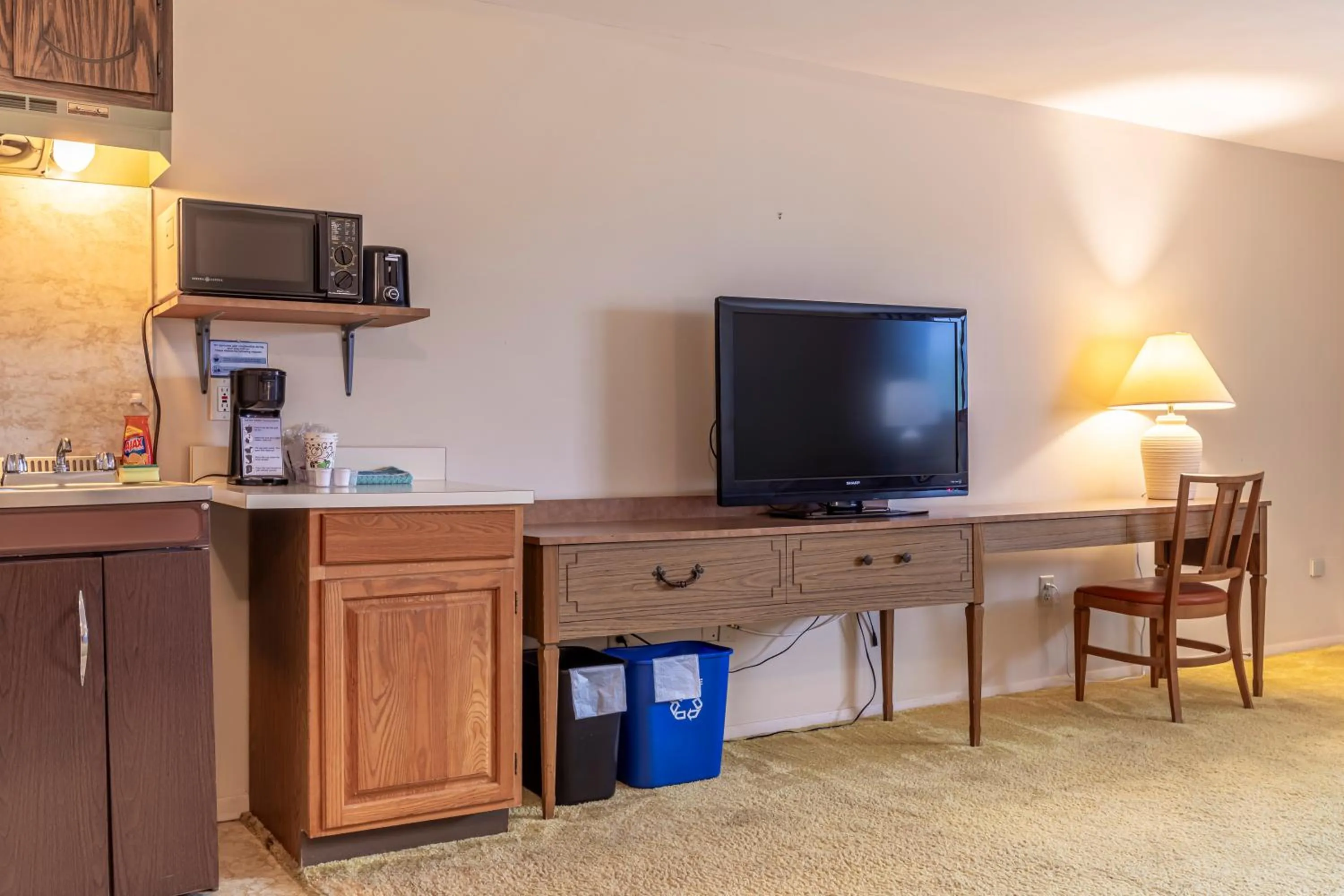 Inn Between the Beaches & Villager