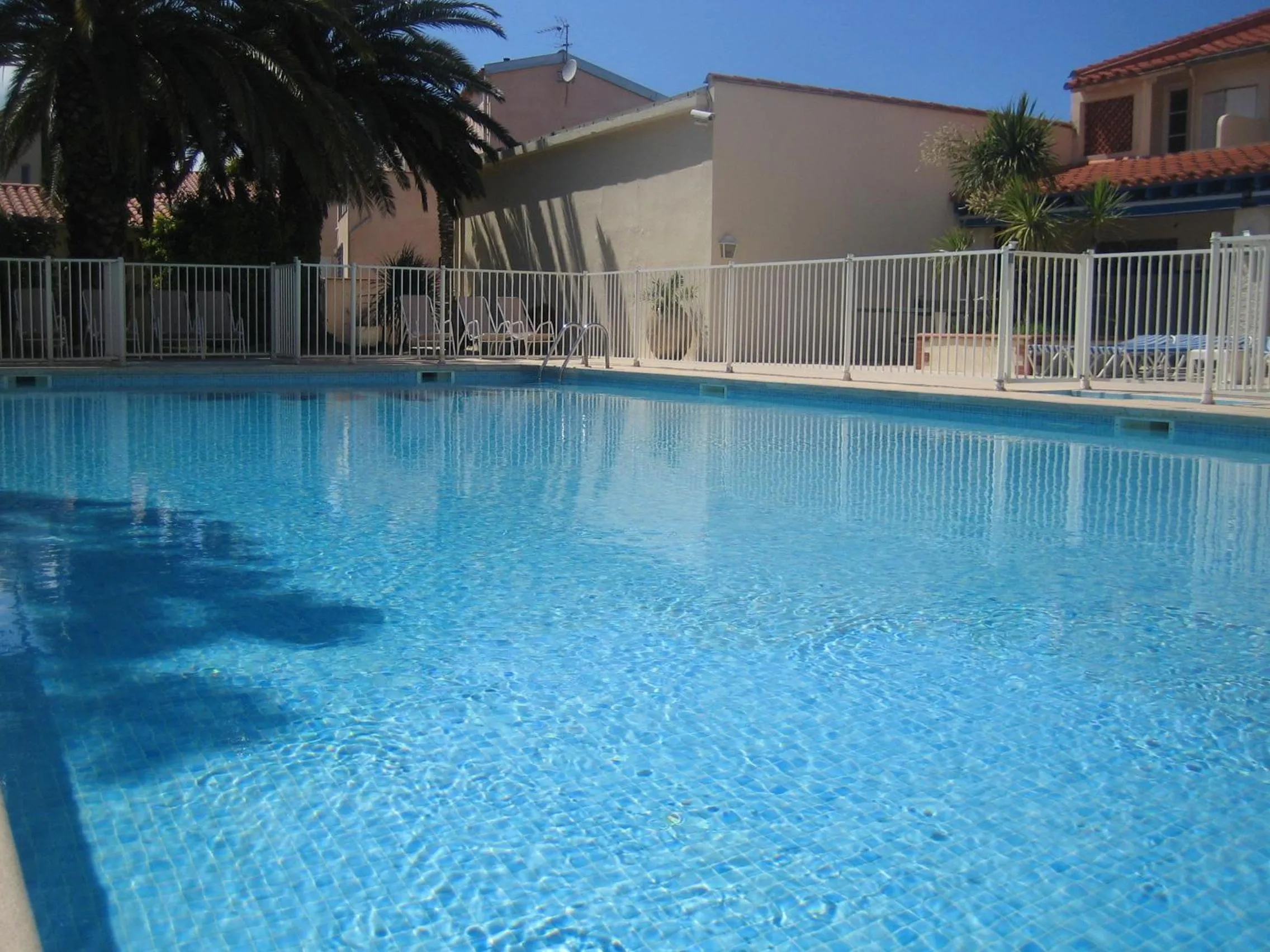 Swimming pool in Plage des Pins