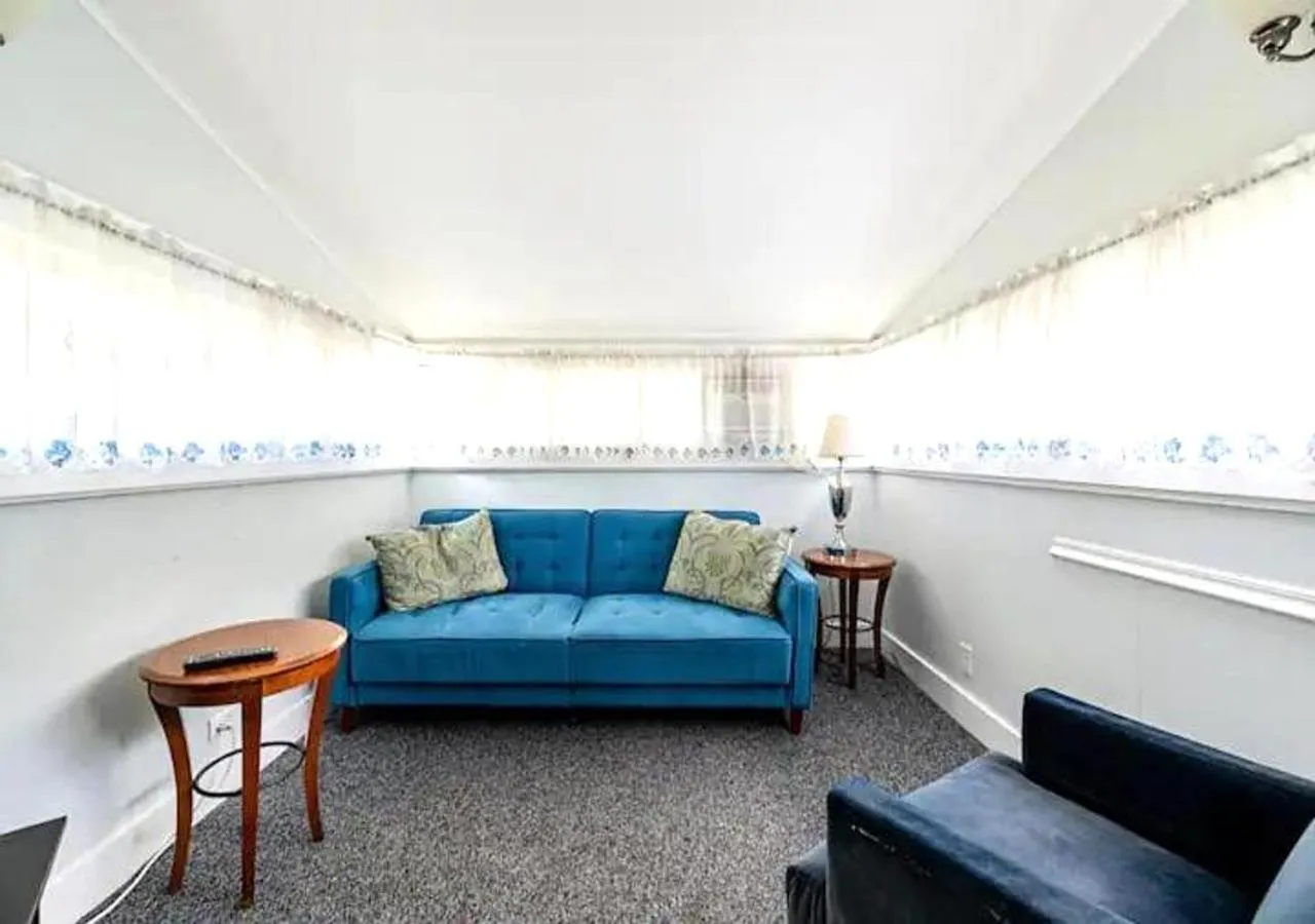 Living room in The Heritage of Lake George