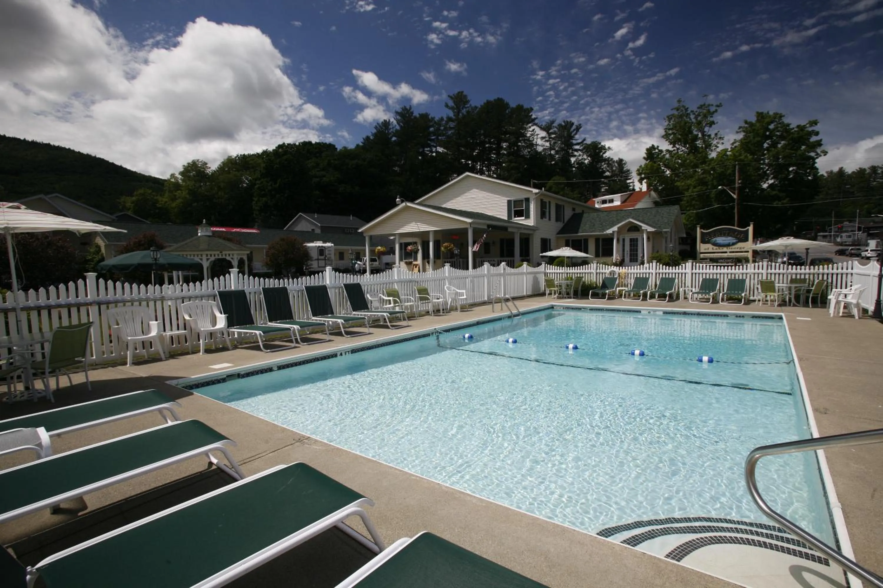 Swimming pool in The Heritage of Lake George