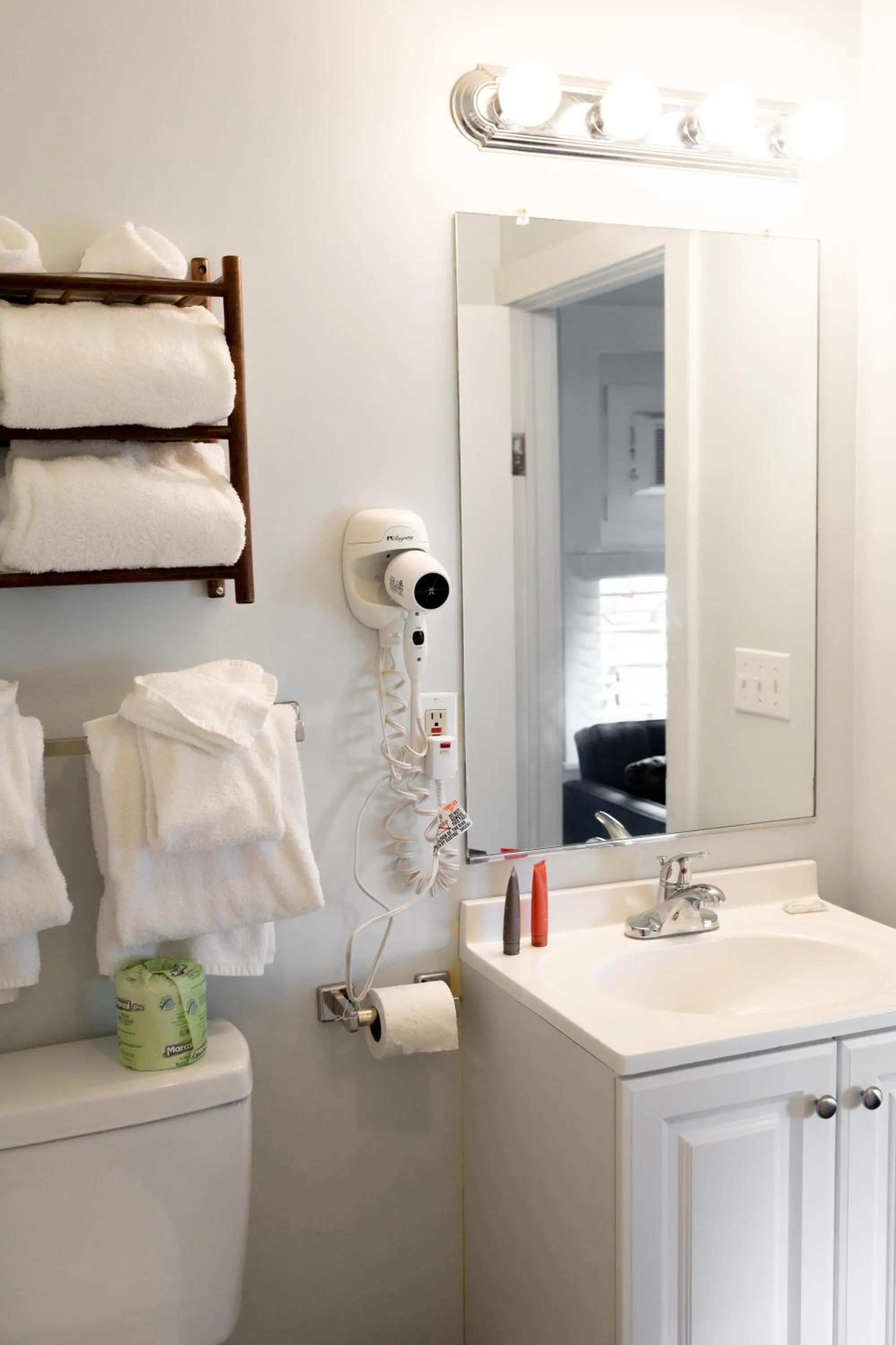 Bathroom in The Heritage of Lake George