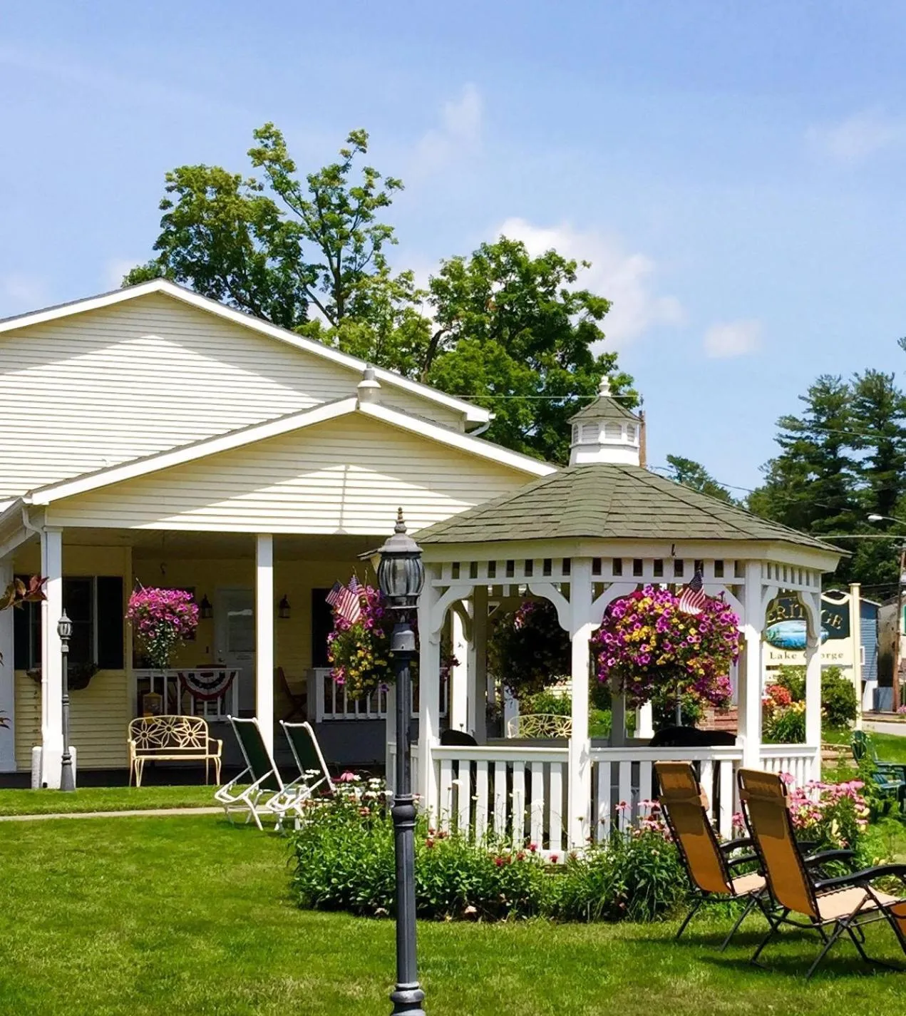 Garden view in The Heritage of Lake George