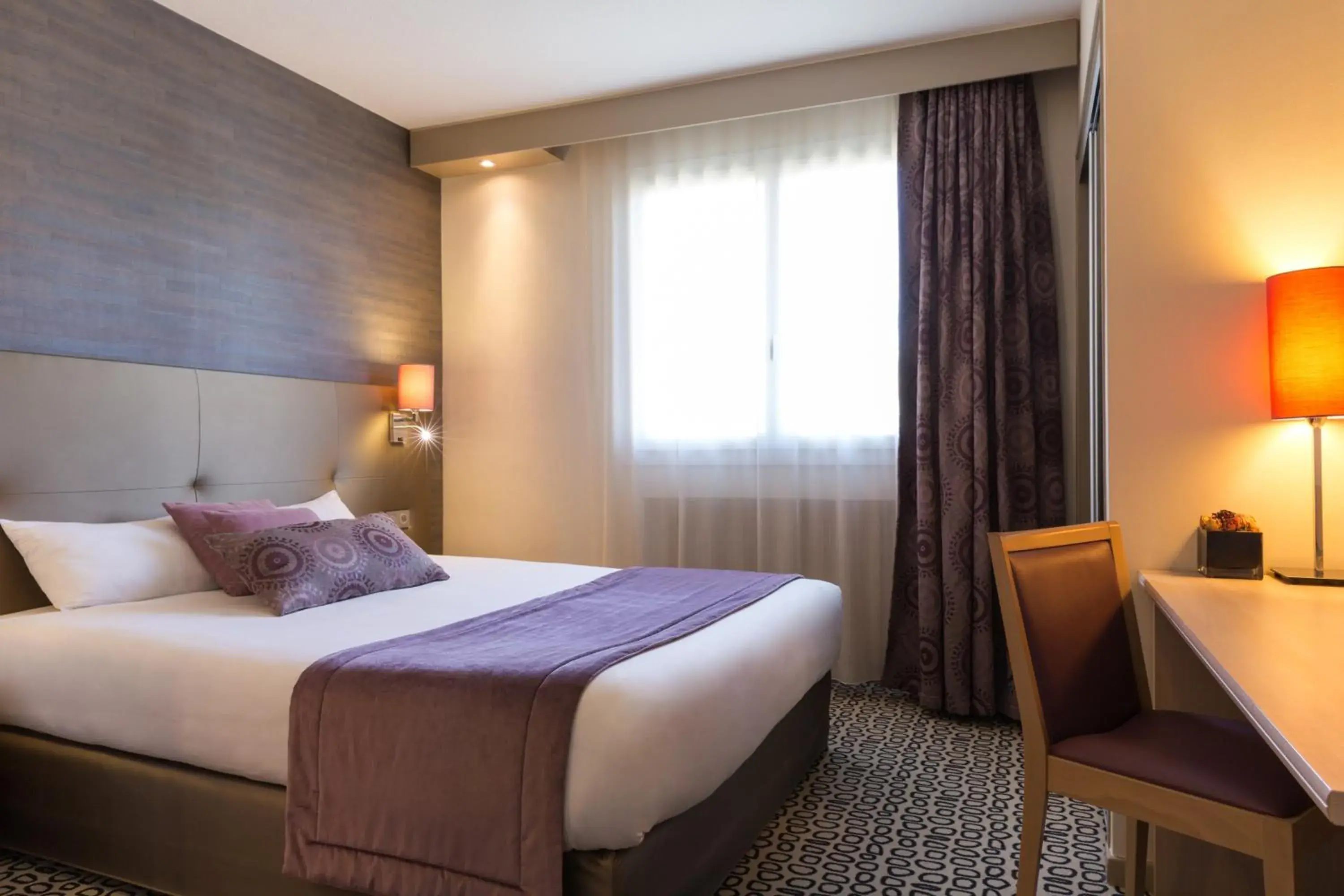 Superior Double Room in The Originals City, Hôtel Rey du Mont Sion, Saint-Julien-en-Genevois Sud Superior Double Room in The Originals City, Hôtel Rey du Mont Sion, Saint-Julien-en-Genevois Sud