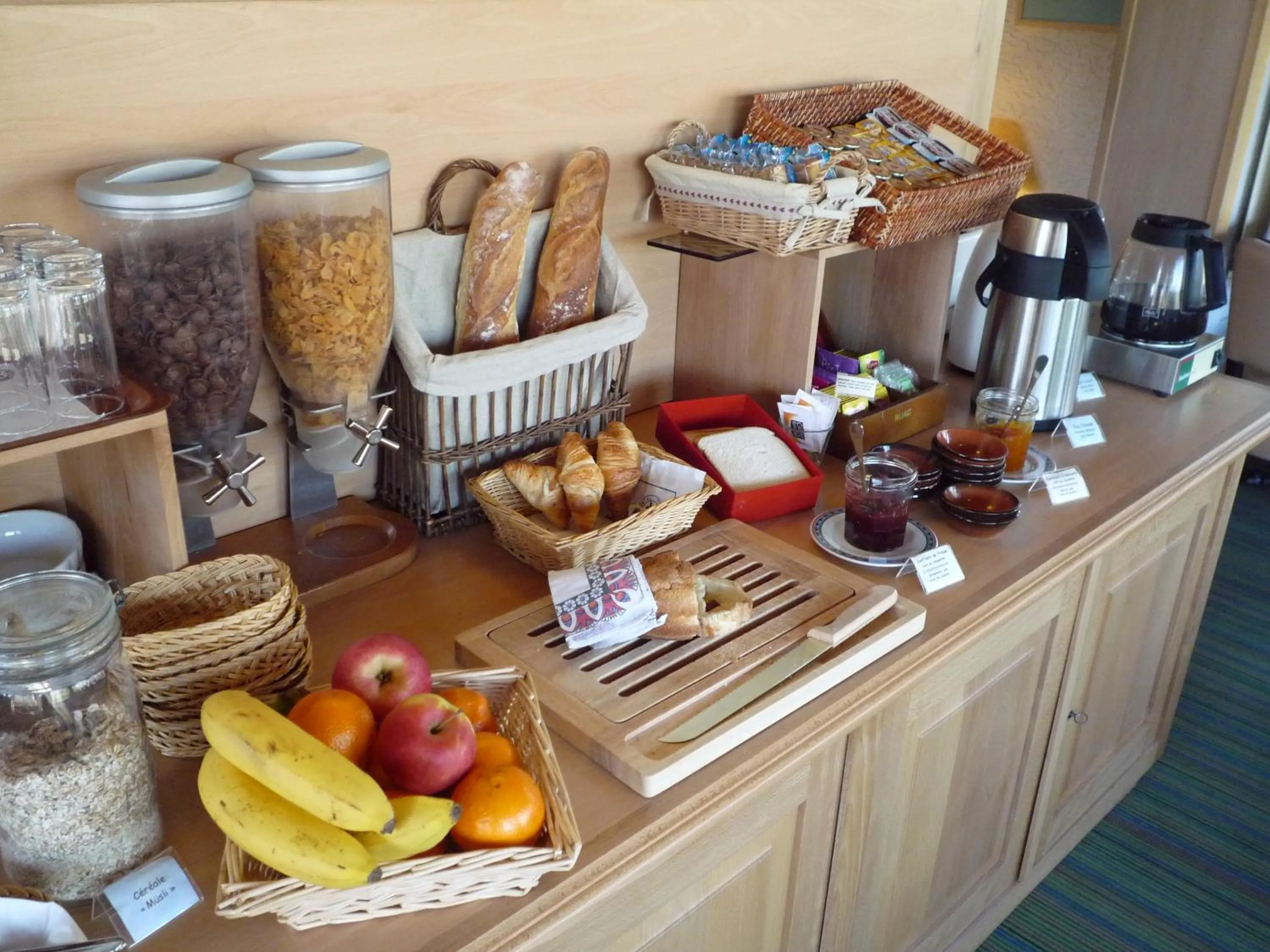Breakfast in The Originals City, Hôtel Rey du Mont Sion, Saint-Julien-en-Genevois Sud