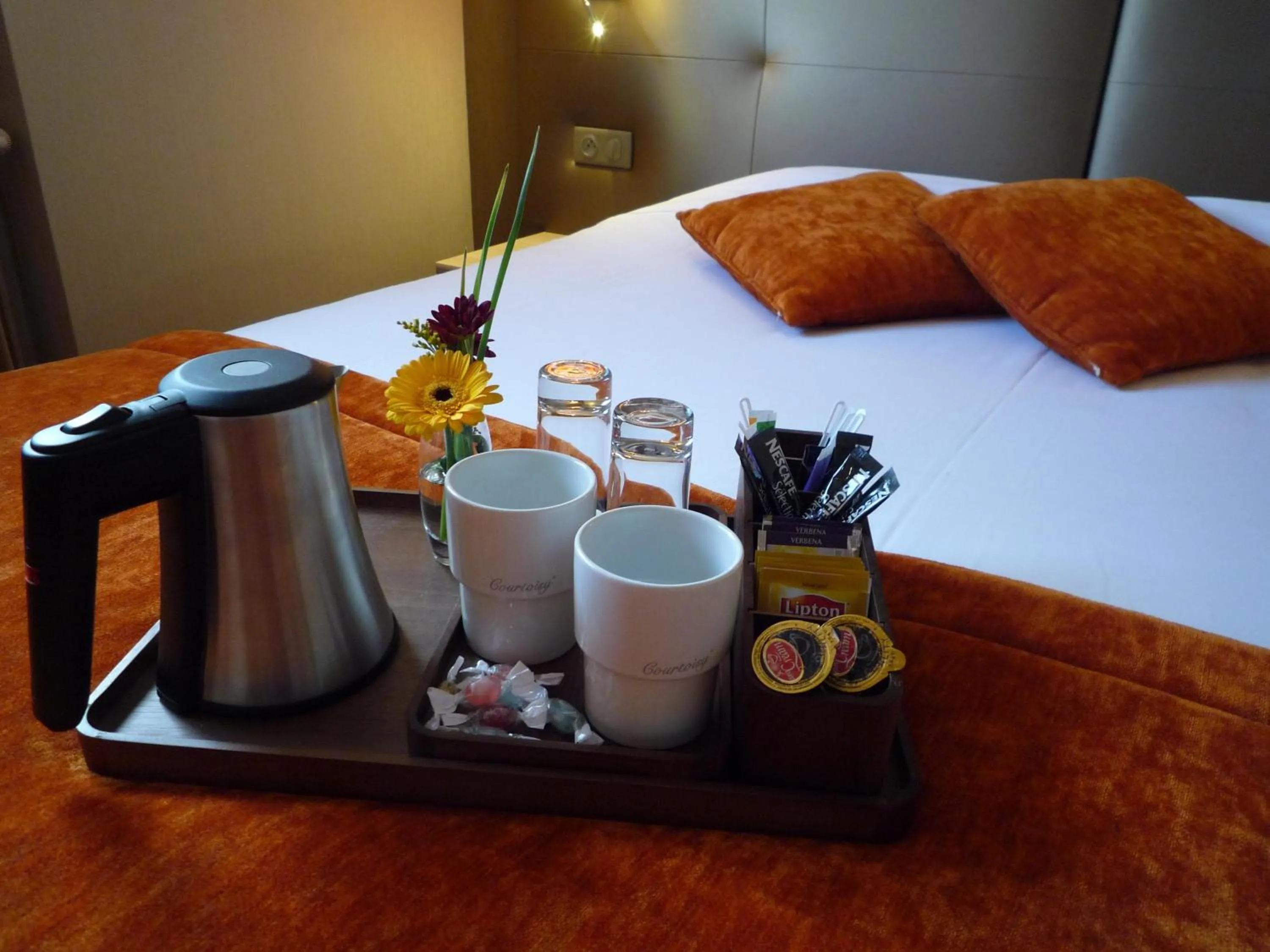 Coffee/tea facilities in The Originals City, Hôtel Rey du Mont Sion, Saint-Julien-en-Genevois Sud