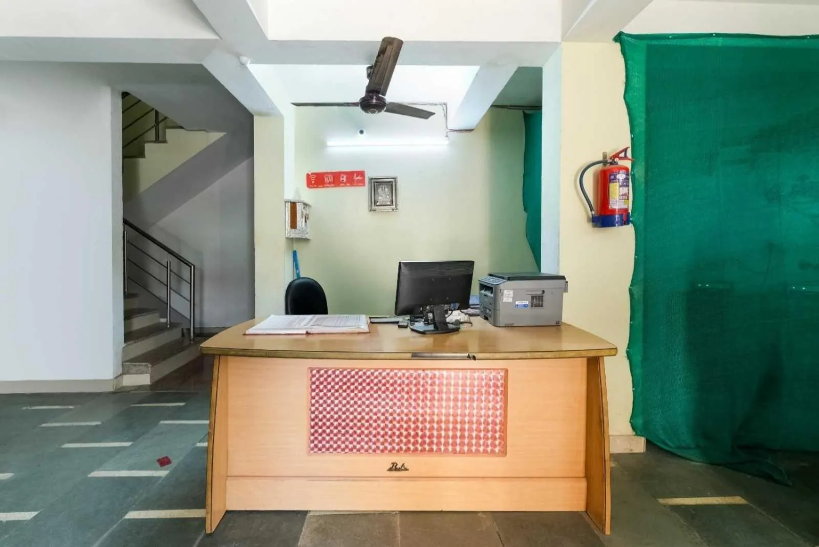 Lobby or reception in Hotel O Nangloi Railway Station Formerly Chahal Guest House