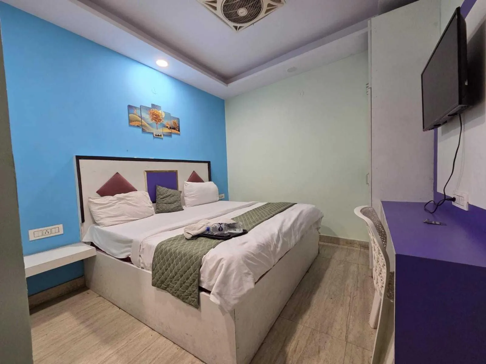 Bedroom, Bed in Hotel O Nangloi Railway Station Formerly Chahal Guest House