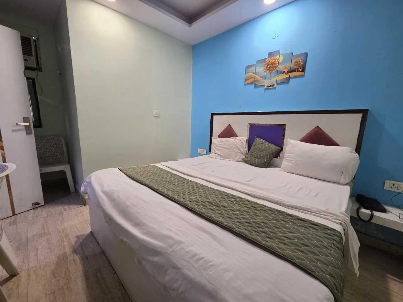 Bedroom, Bed in Hotel O Nangloi Railway Station Formerly Chahal Guest House