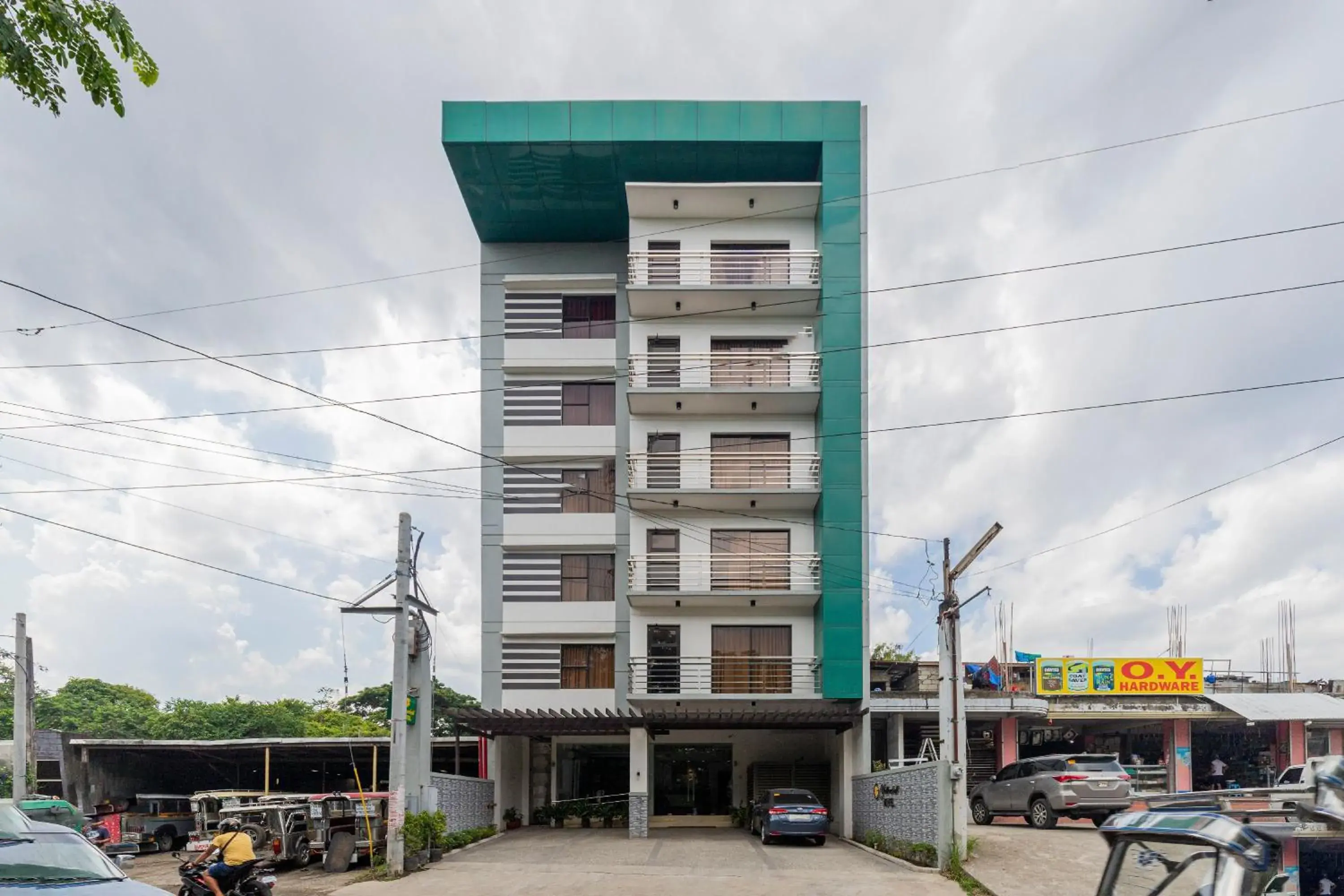 Property building in Yellowbell Hotel Property building in Yellowbell Hotel