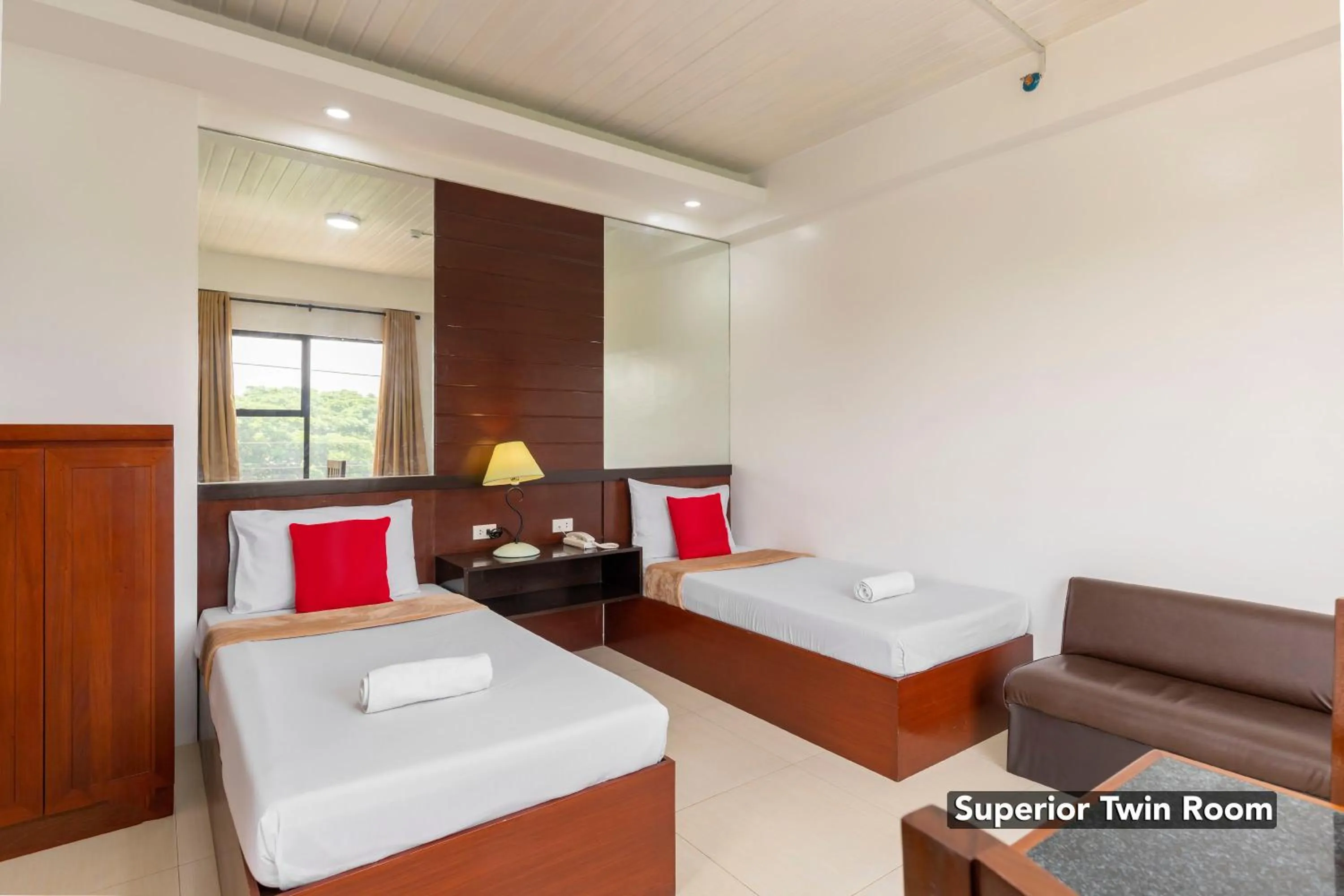 Bed in Yellowbell Hotel