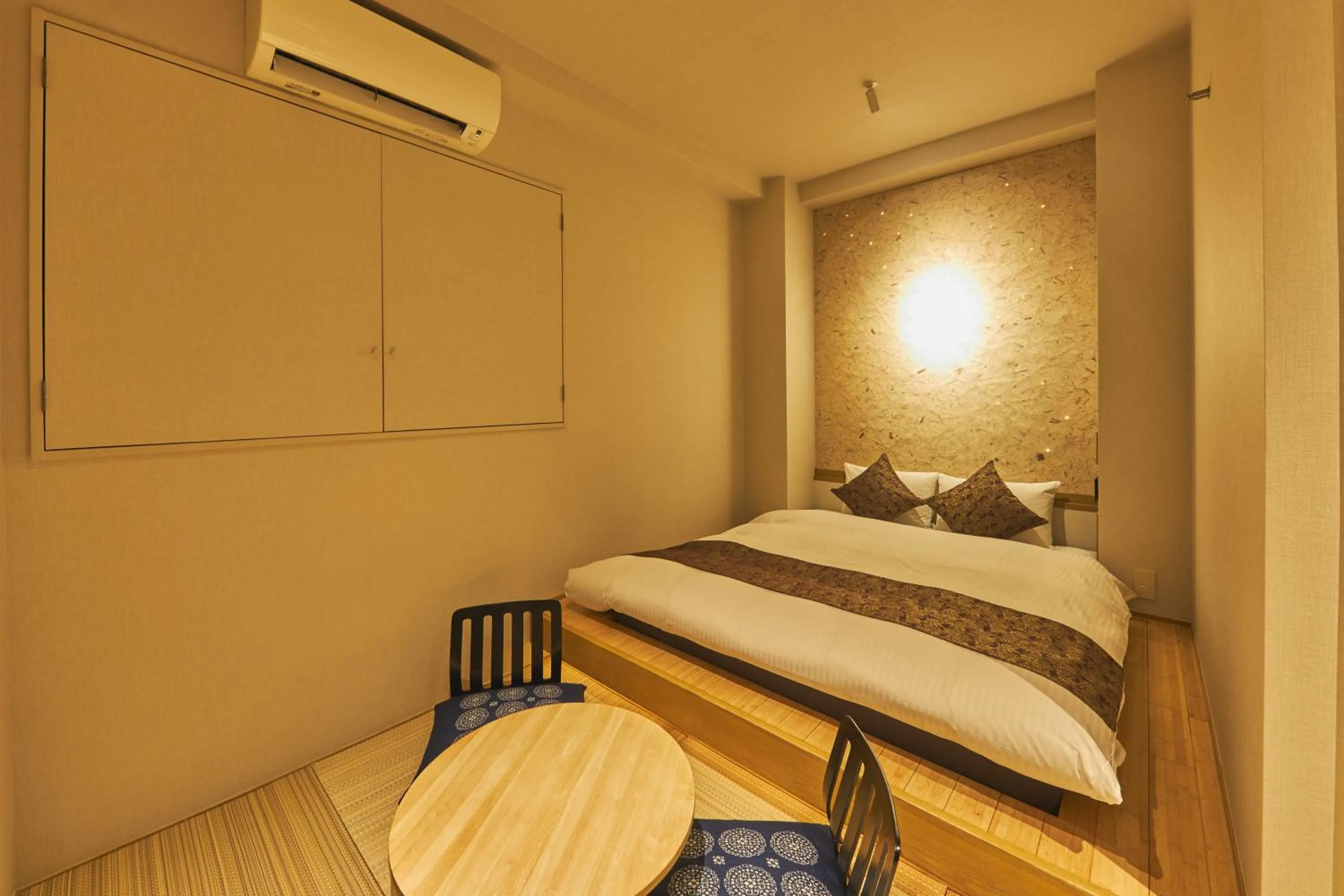 Bed in SAKE Kura Hotel 川崎宿