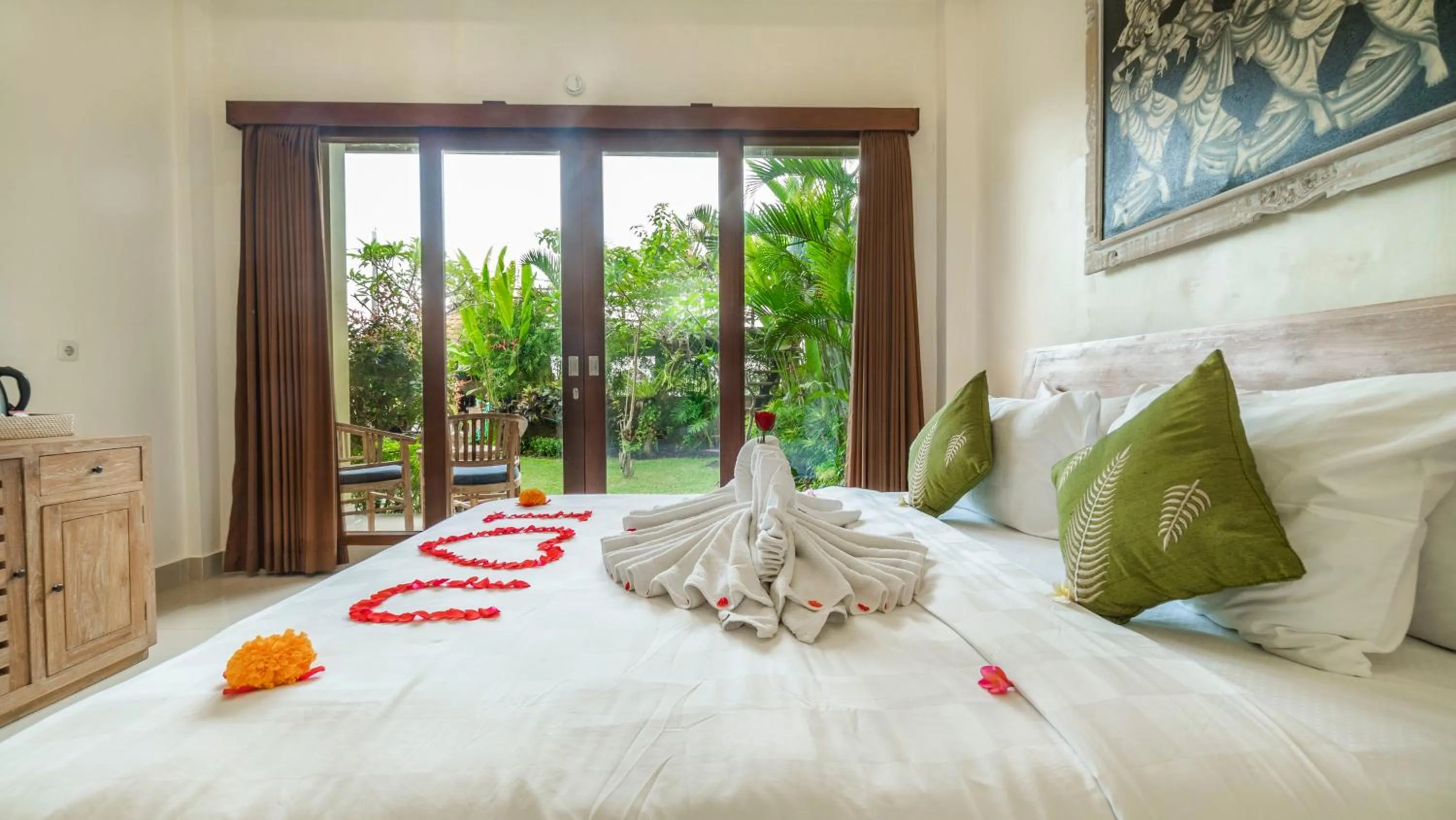 Bedroom, Bed in Jegeg Mas