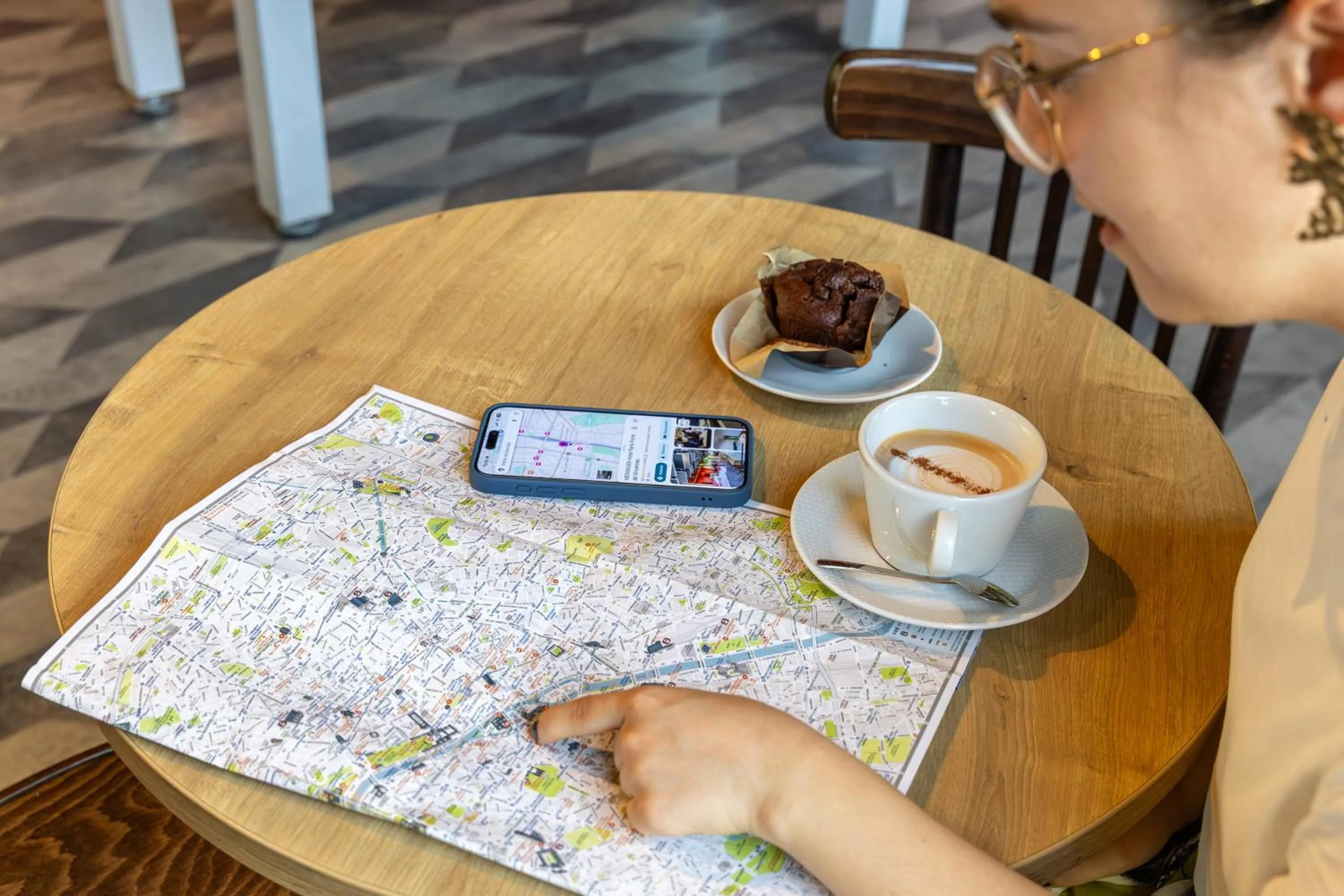 Lobby or reception in MEININGER Hotel Paris Porte de Vincennes