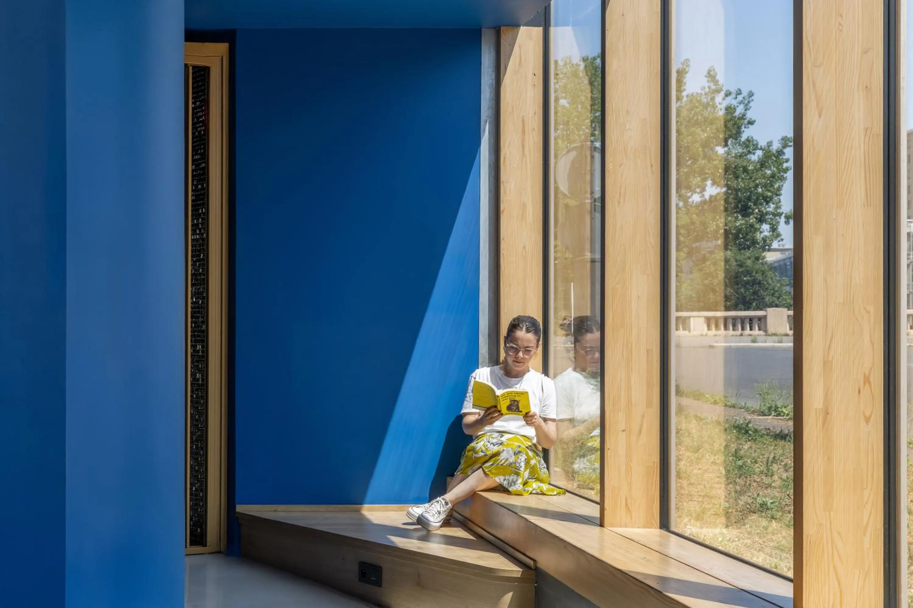 Lobby or reception in MEININGER Hotel Paris Porte de Vincennes