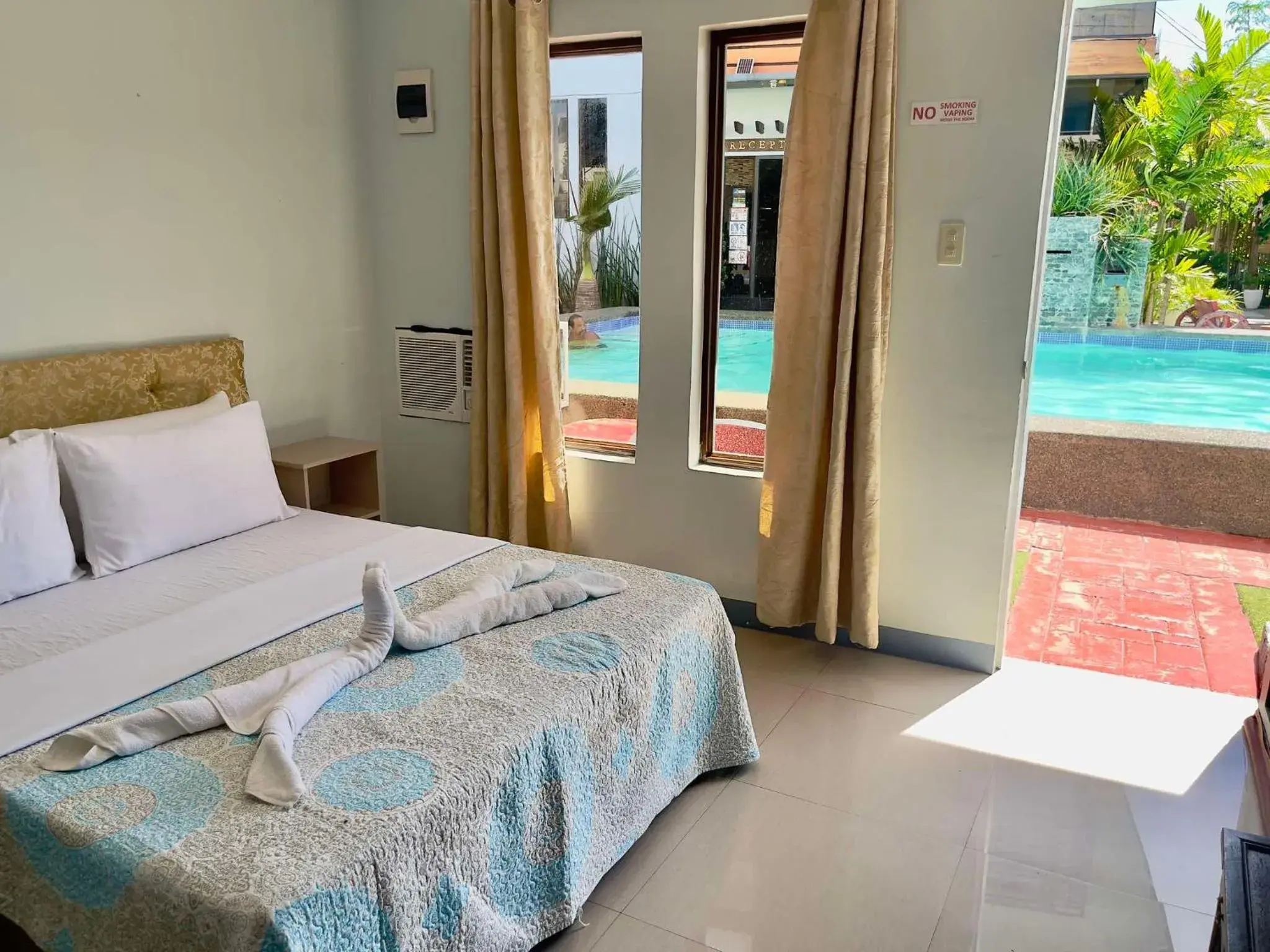 Bed in Little Rock Cebu Bed in Little Rock Cebu