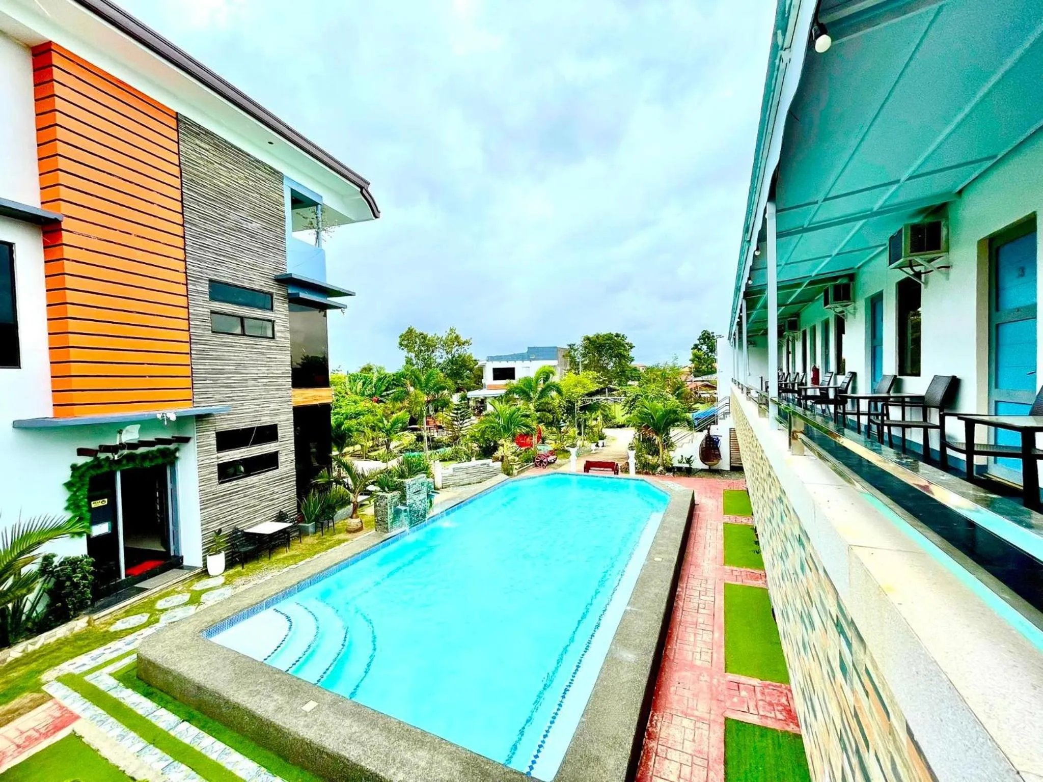 Swimming pool in Little Rock Cebu