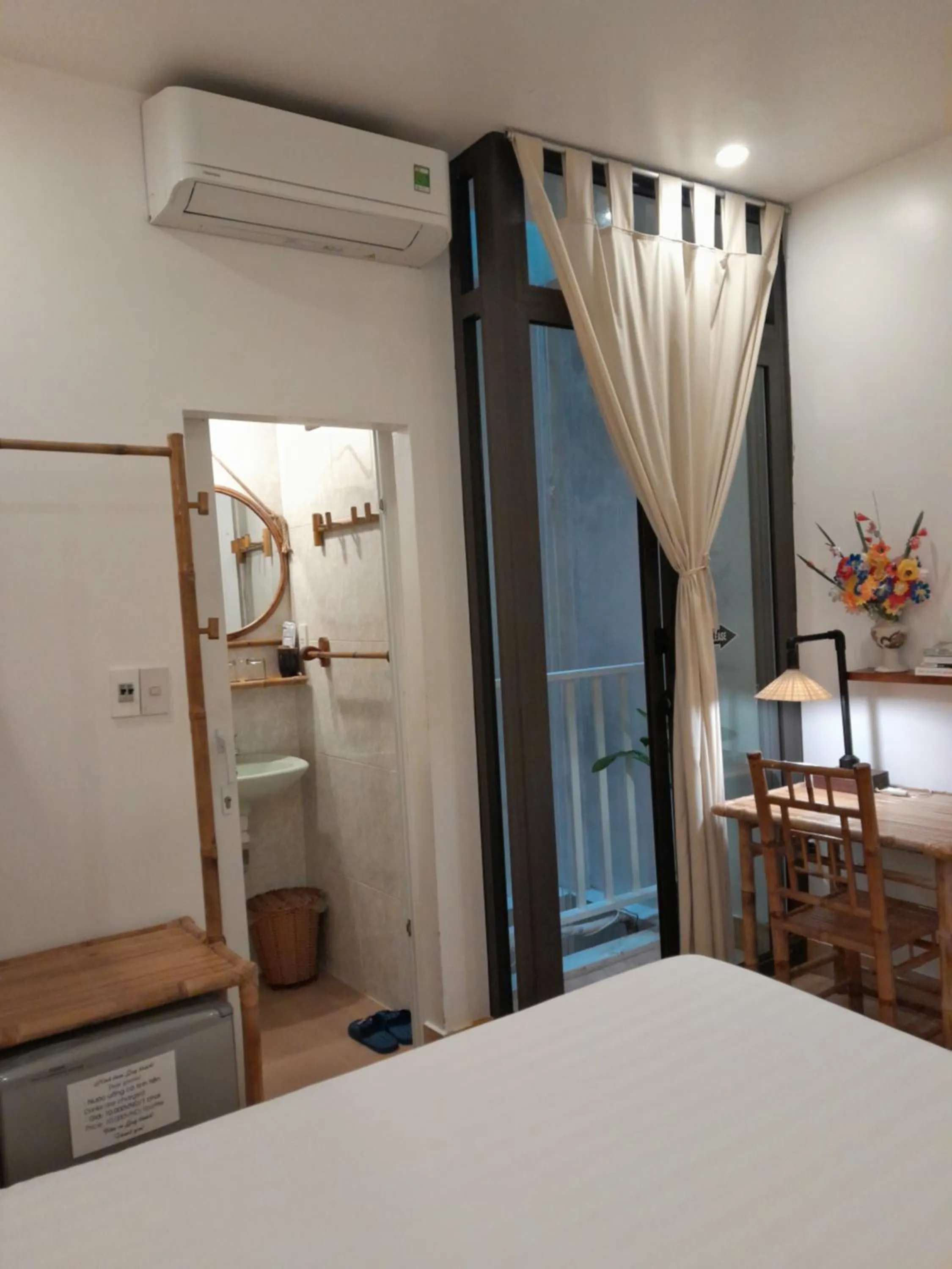 Bathroom, Bed in Tâm Homestay