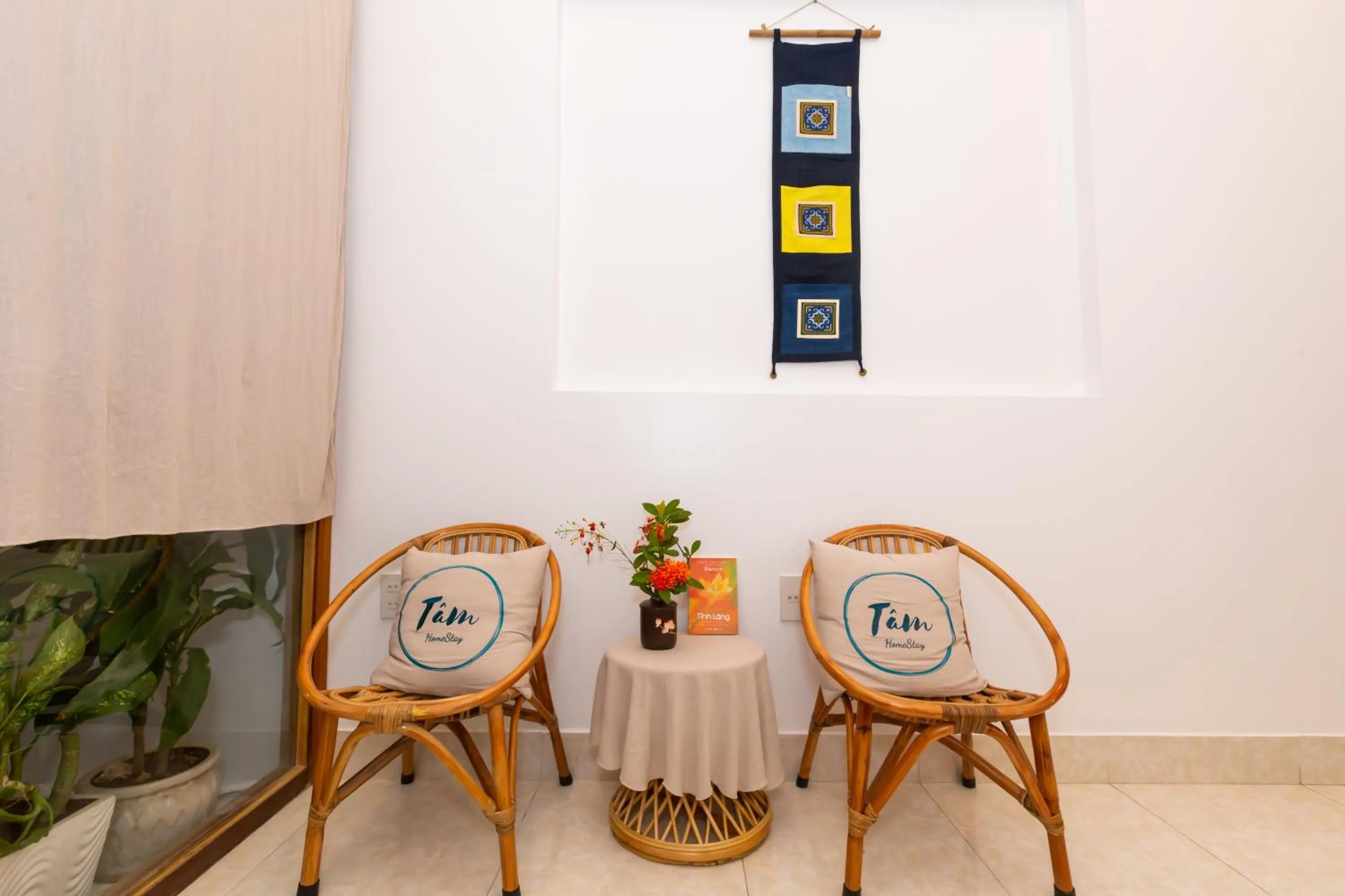 Seating area in Tâm Homestay