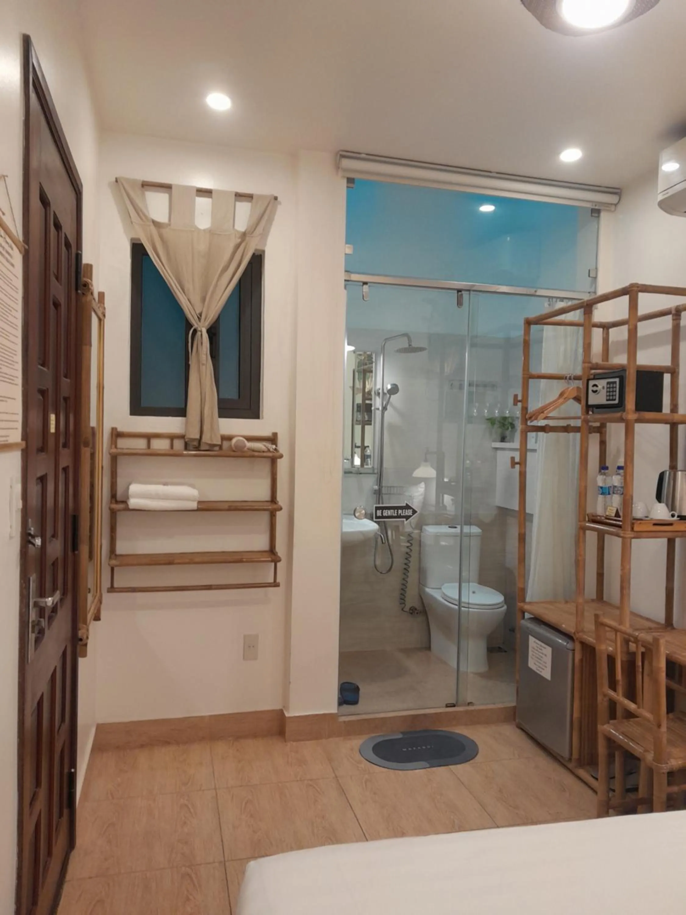 Shower in Tâm Homestay