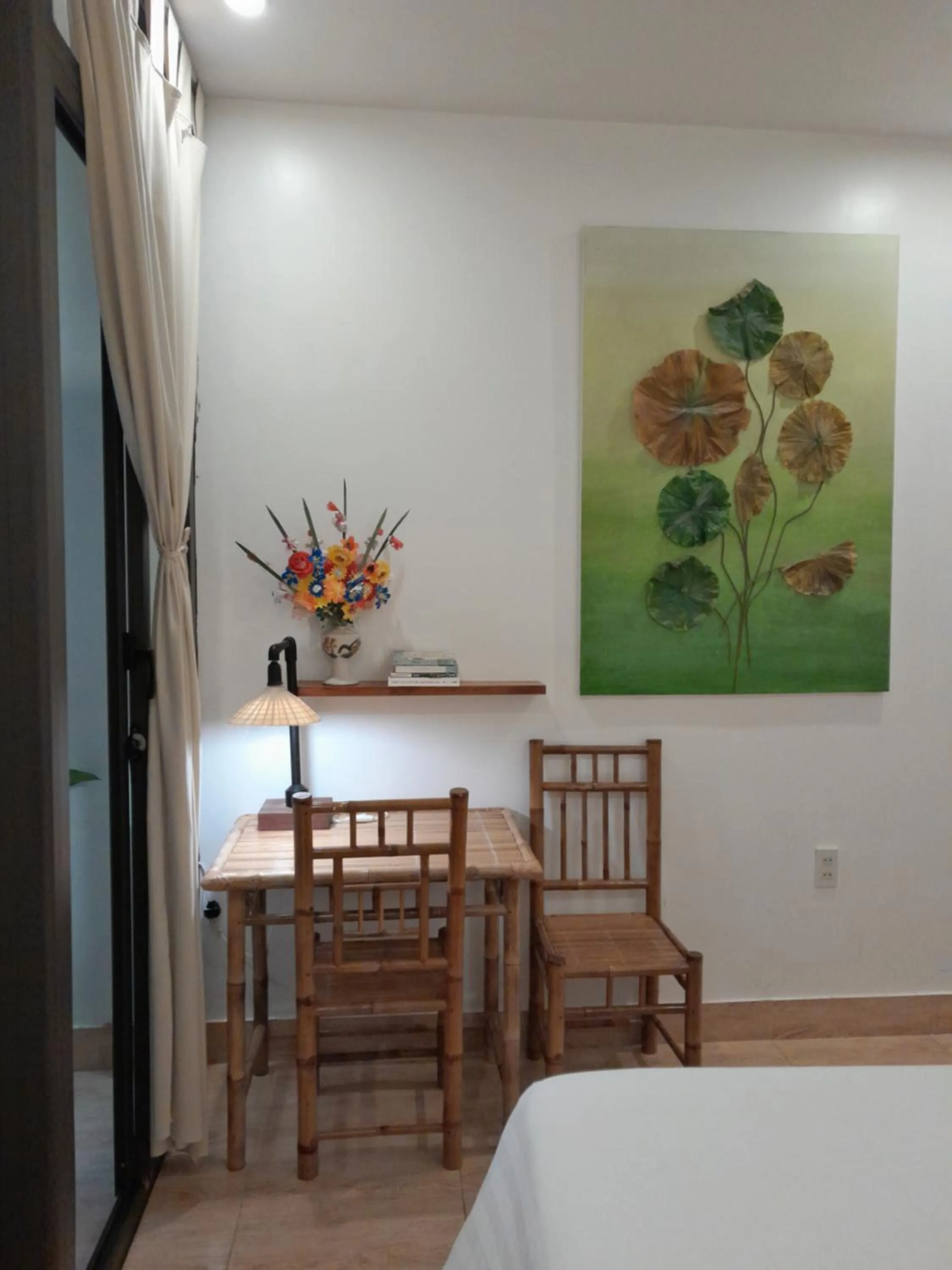 Seating area, Bed in Tâm Homestay