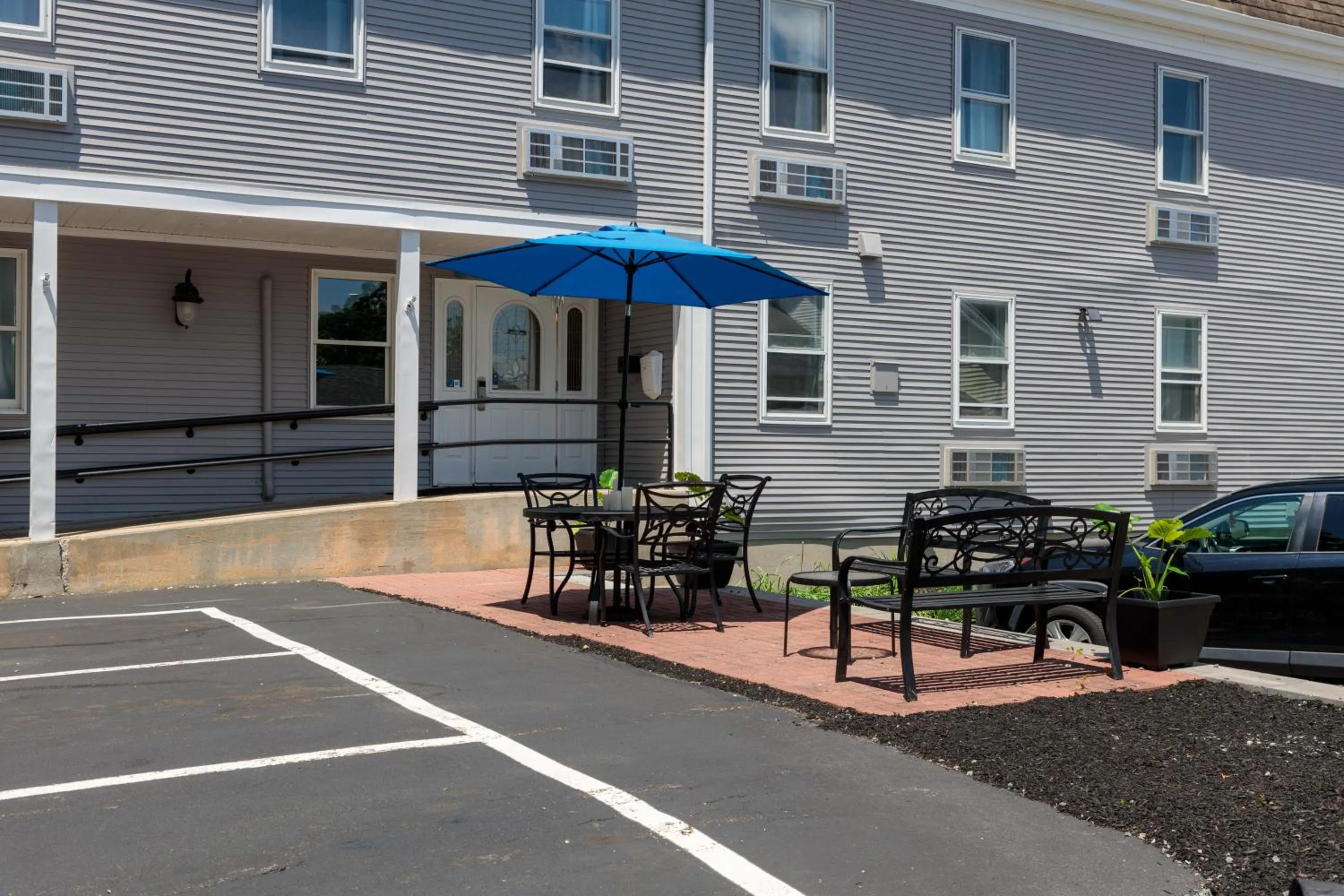 Seating area in Westborough Inn