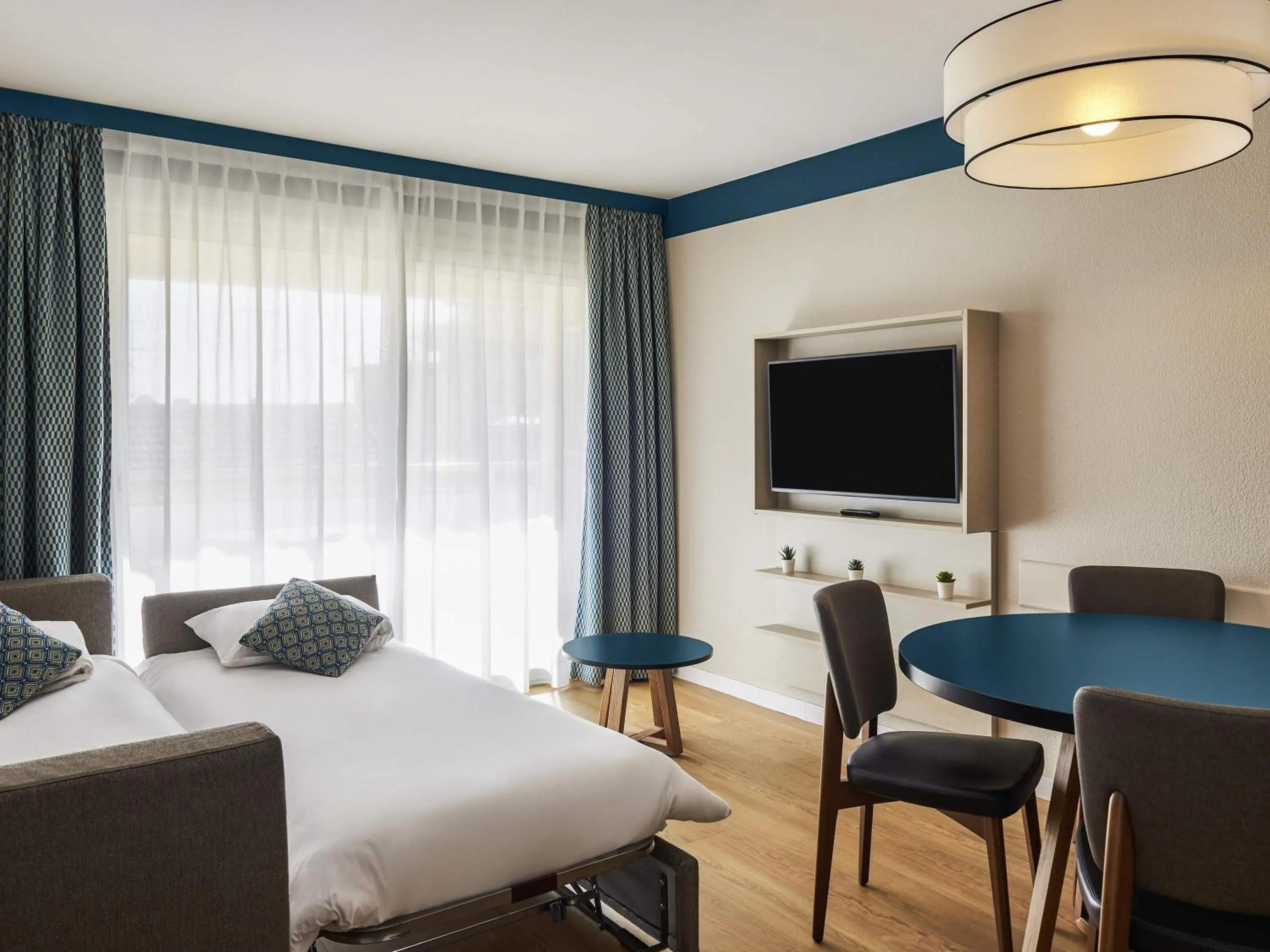 Bedroom, Bed in Aparthotel Adagio Monaco Palais Joséphine