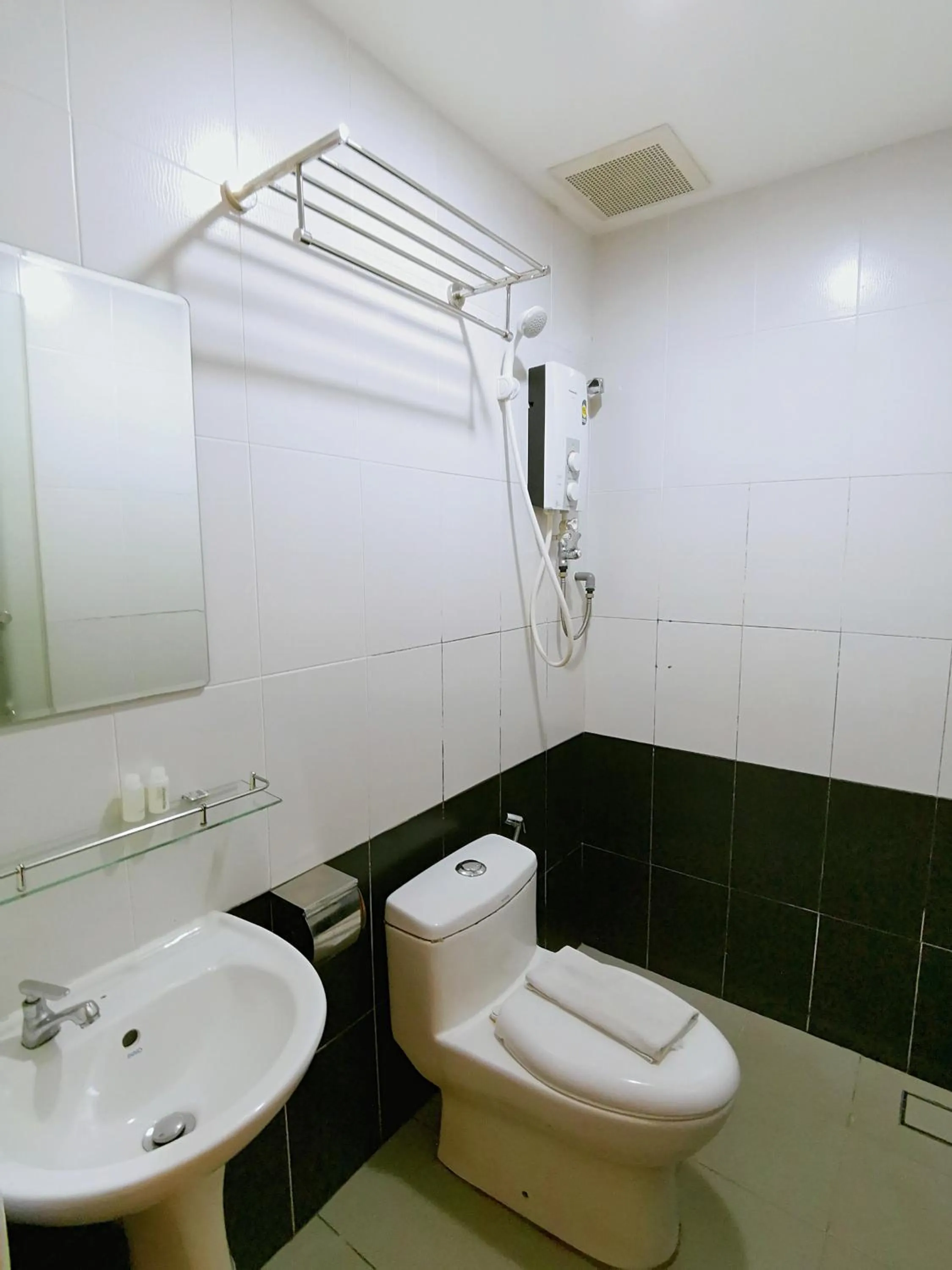 Bathroom in HKF Hotel