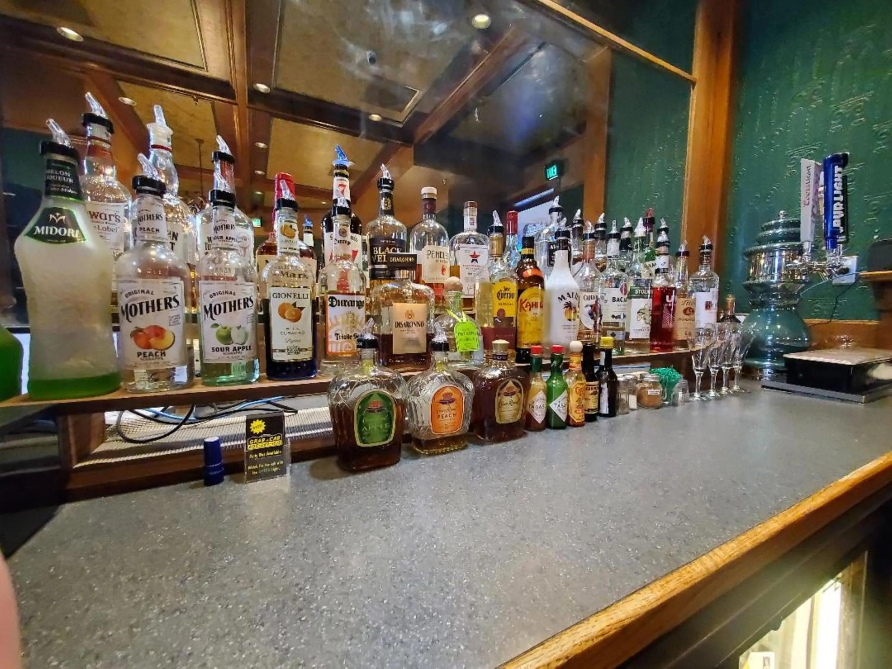 Lounge or bar in Historic Bullock Hotel