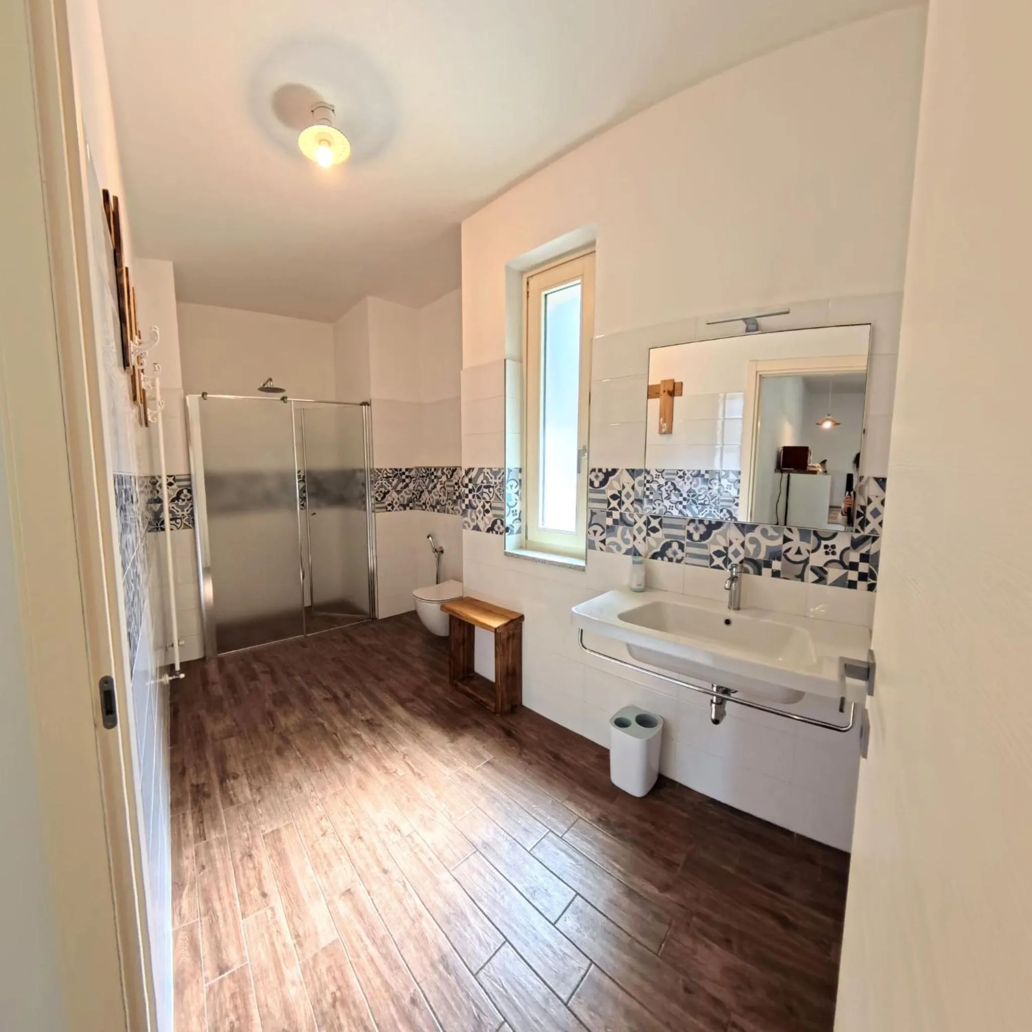 Shower in Oasi Da Vinci Apartments Lake Garda View