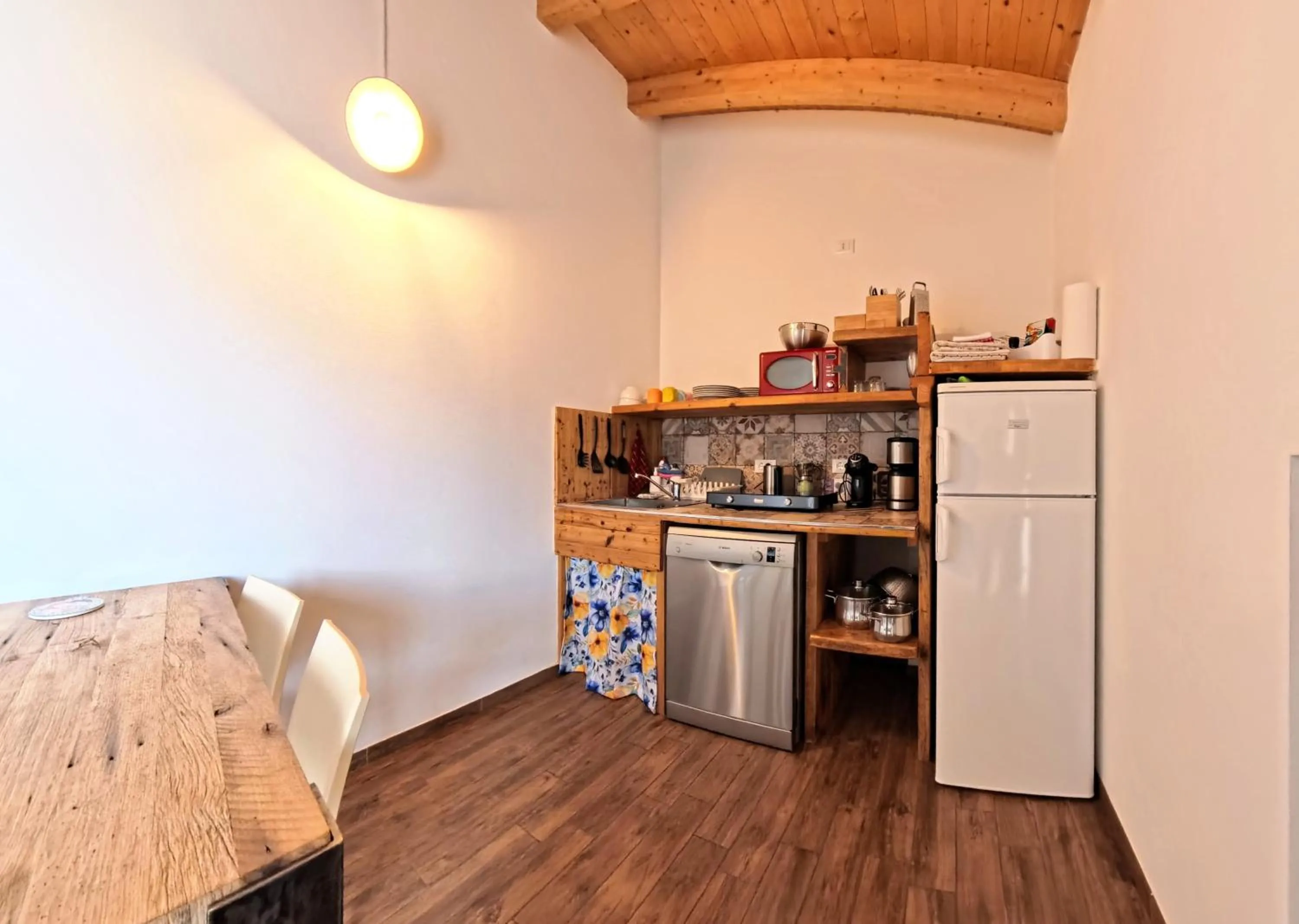 dishwasher in Oasi Da Vinci Apartments Lake Garda View