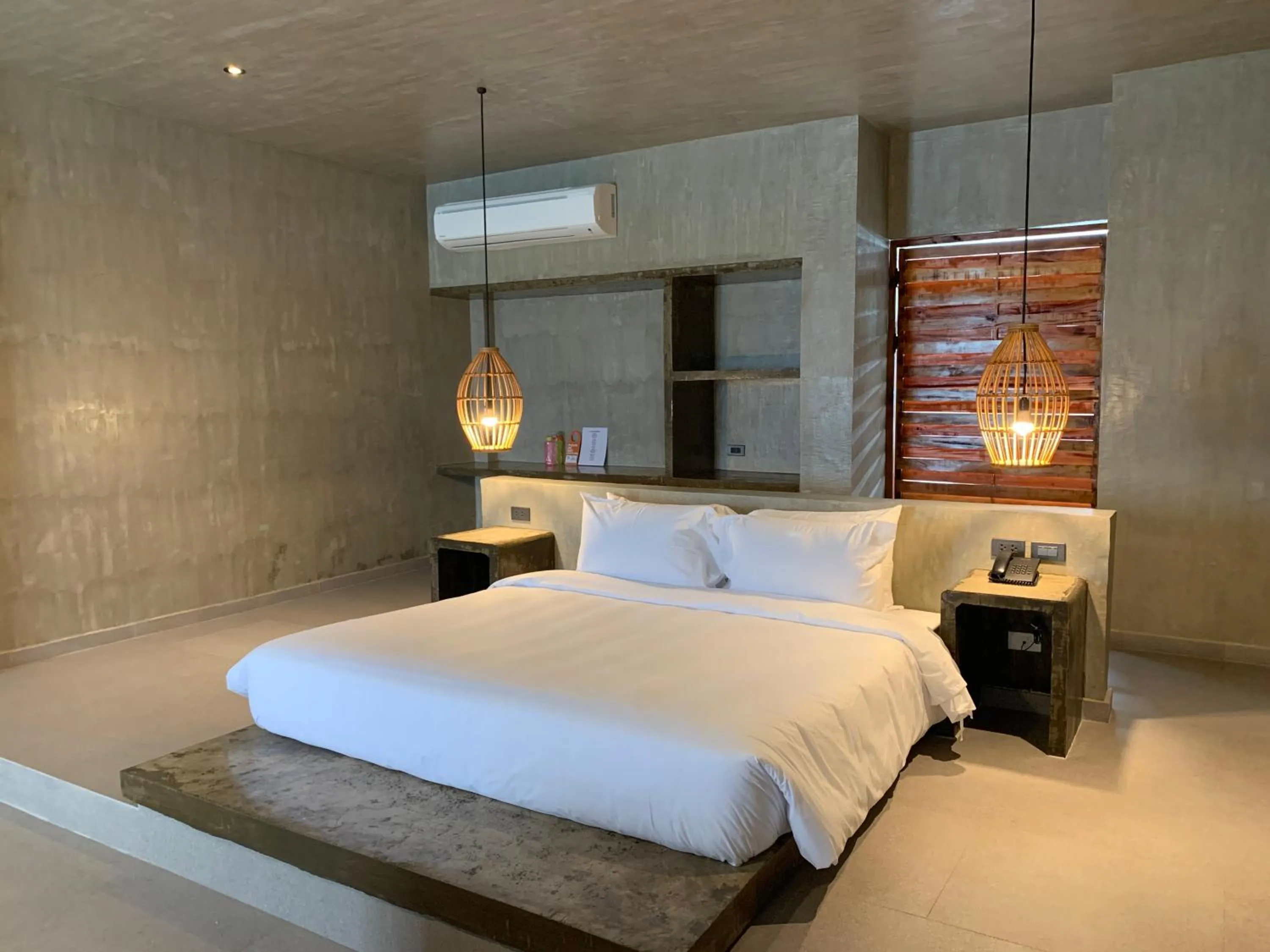 Bedroom, Bed in Cebu R Resort Tabuelan