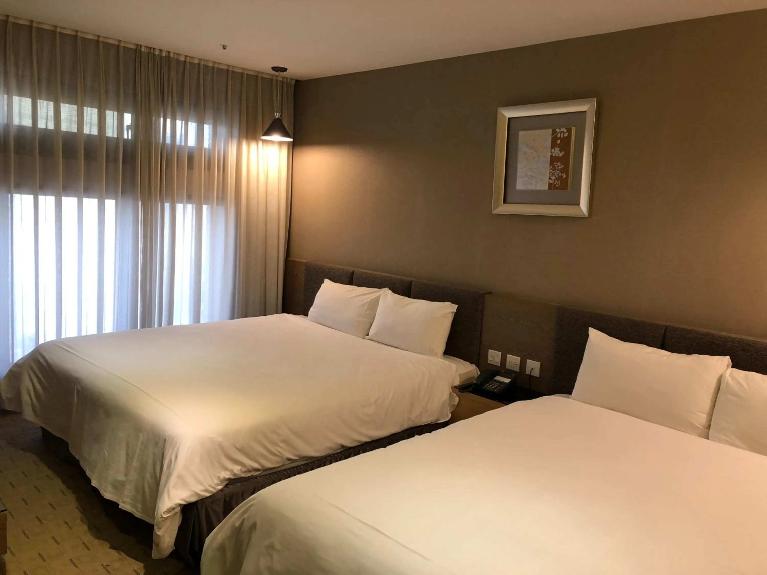 Photo of the whole room, Bed in Fine Hotel