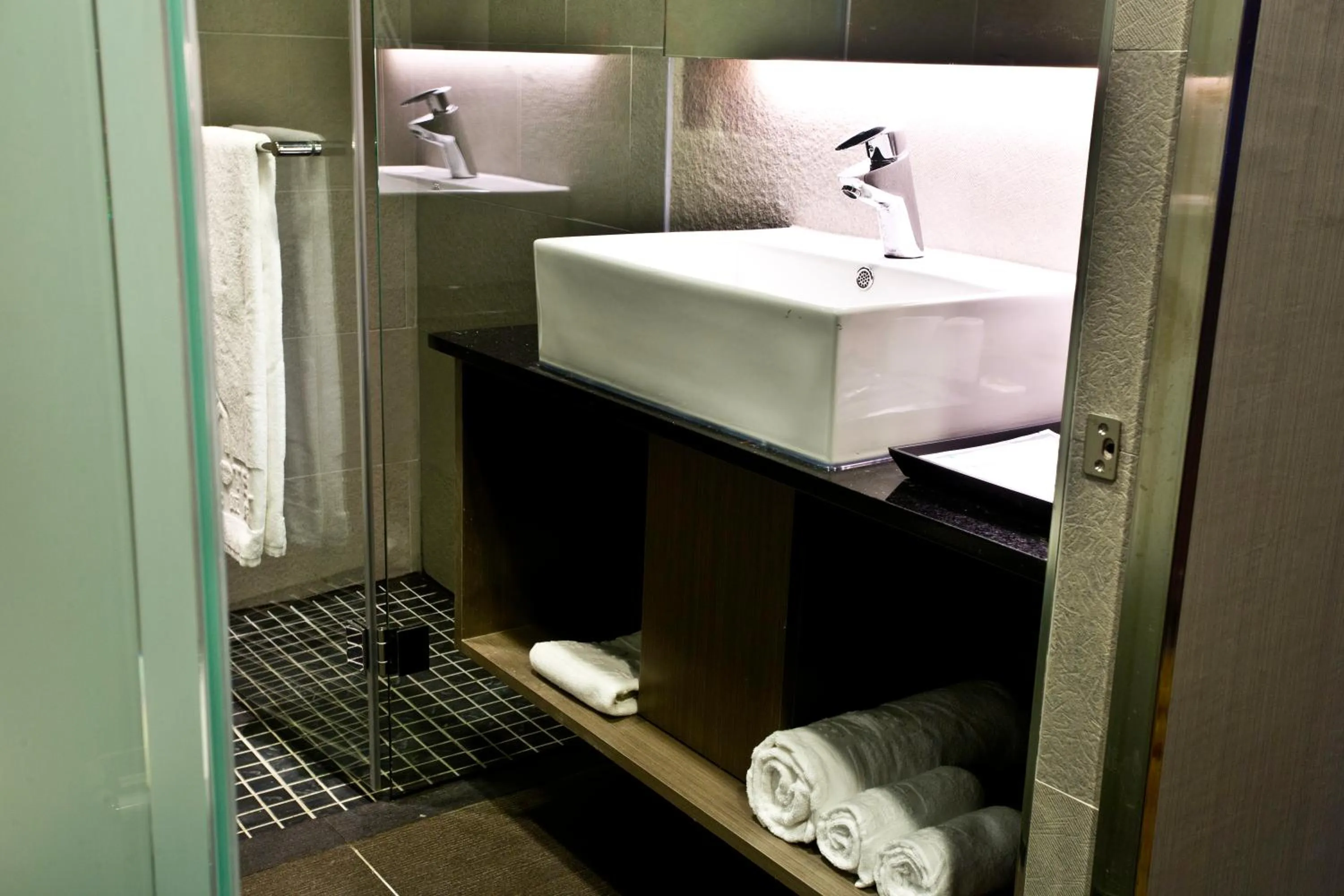 Bathroom in Fine Hotel