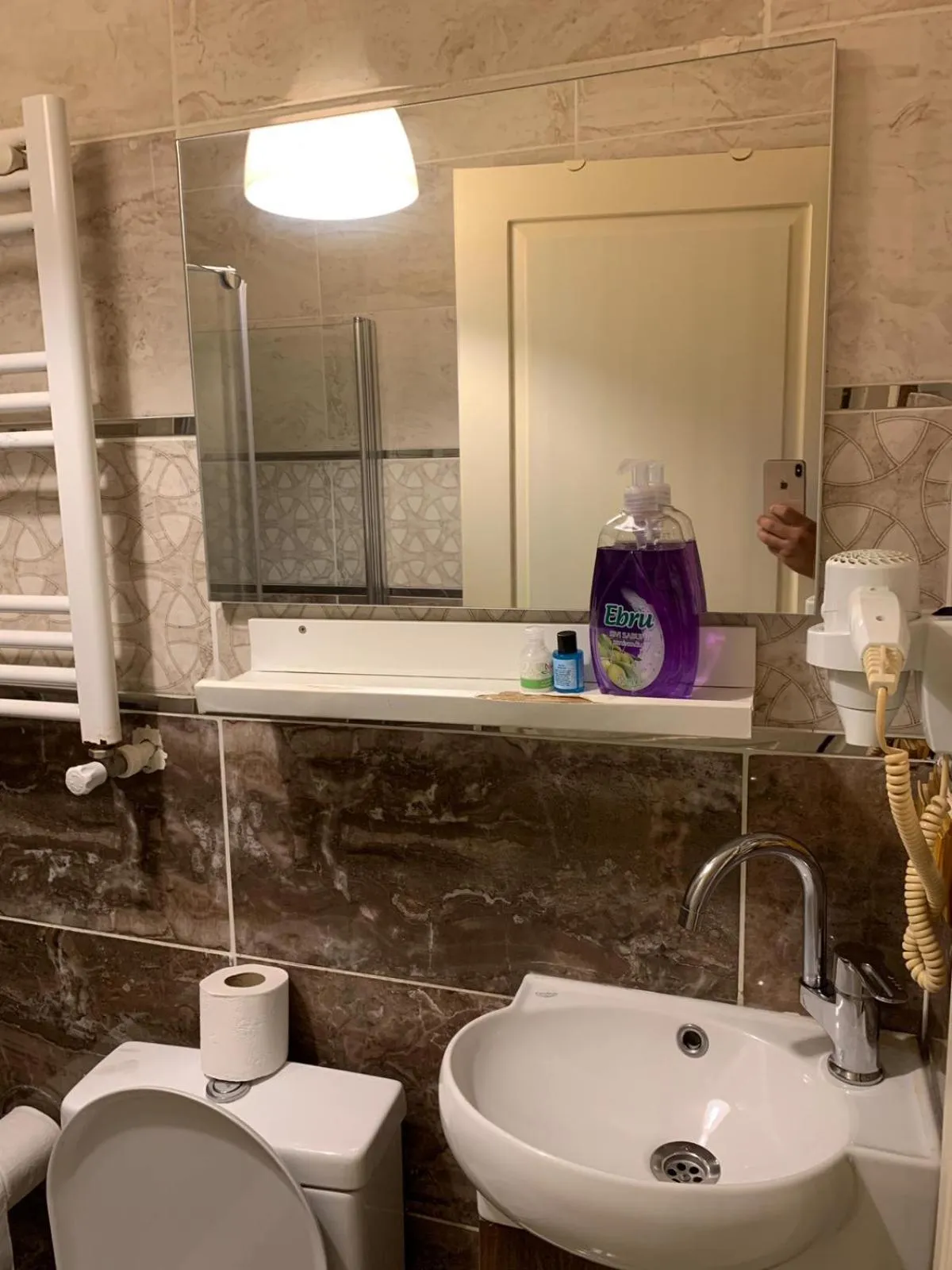 Bathroom in La bella hotel