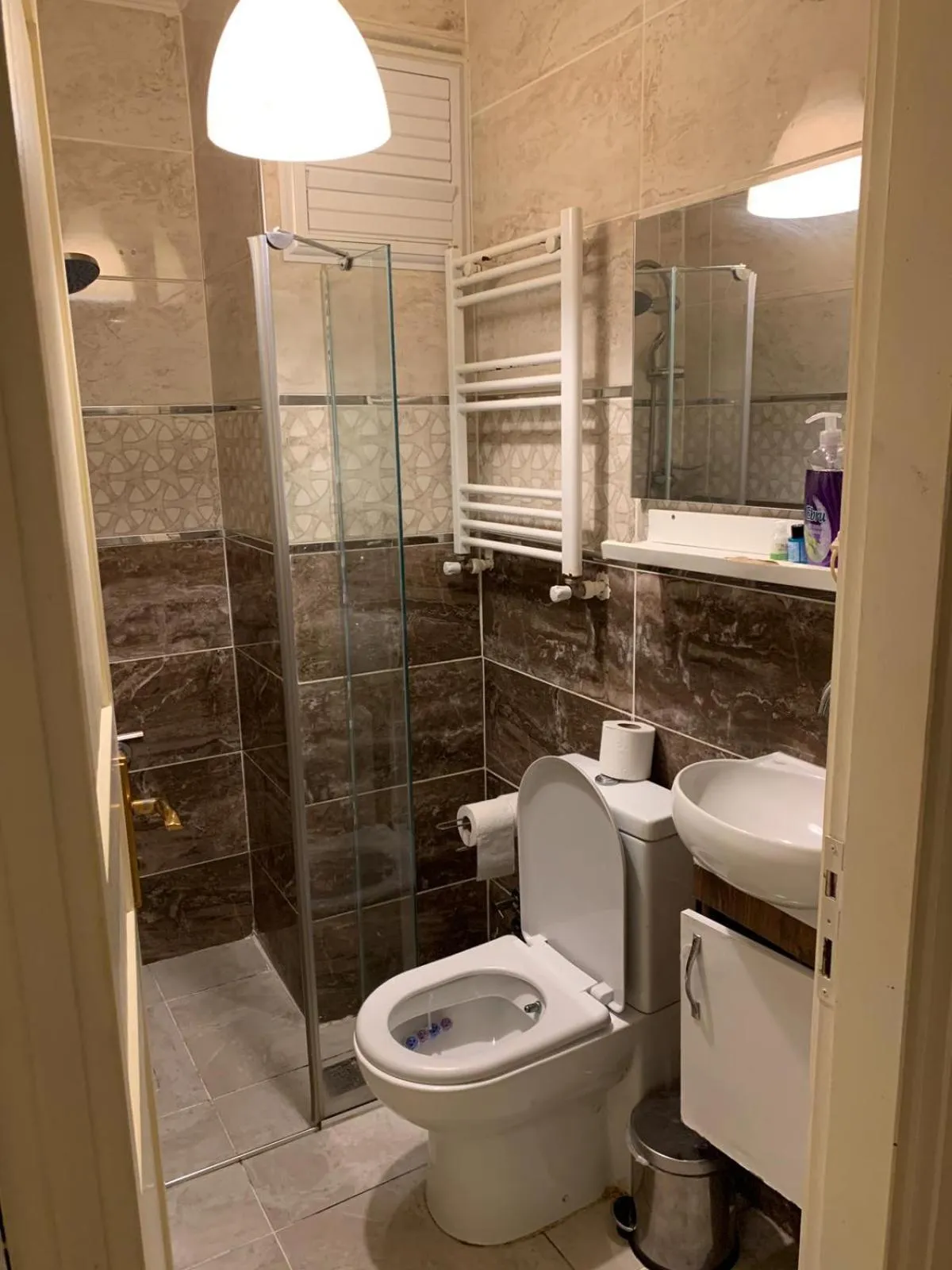 Bathroom in La bella hotel