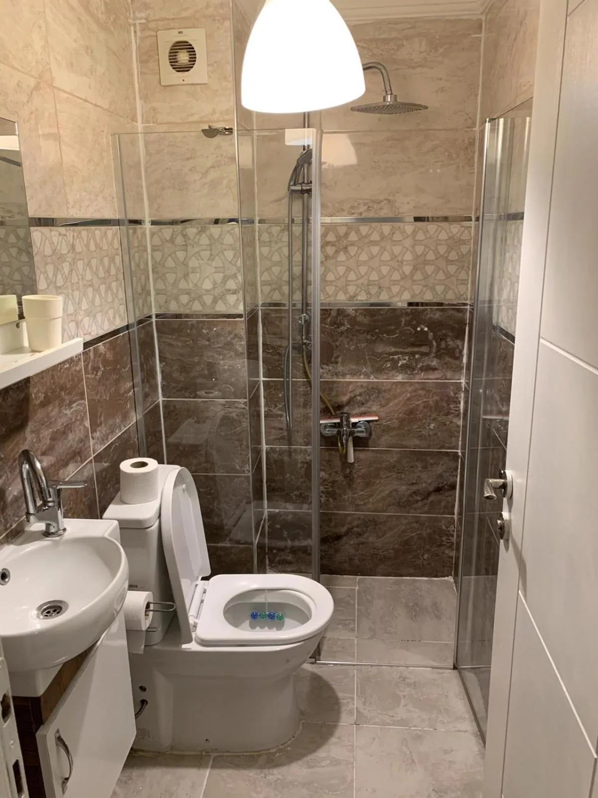 Bathroom in La bella hotel