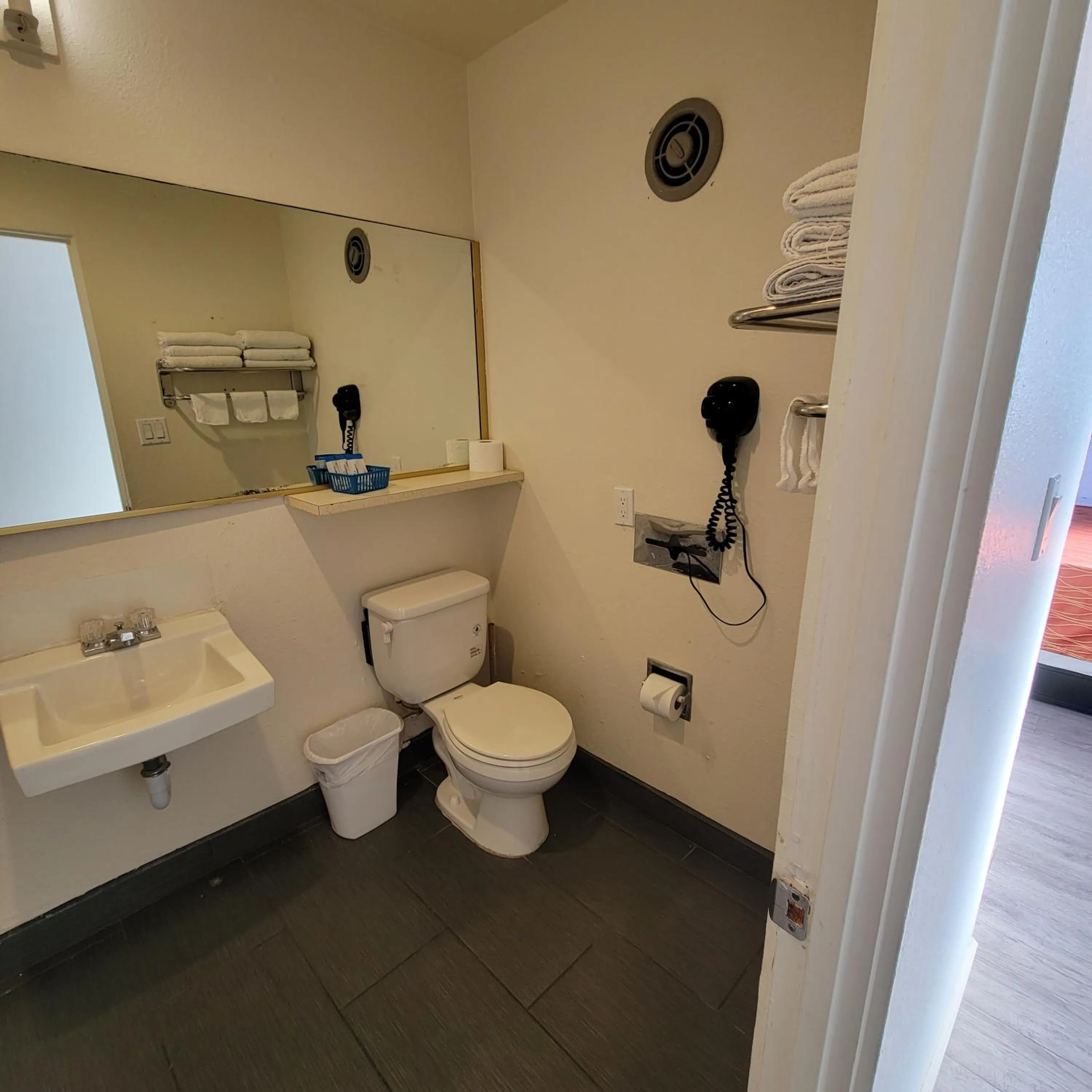 Bathroom in Guest Harbor Inn- Port Of Los Angeles San Pedro