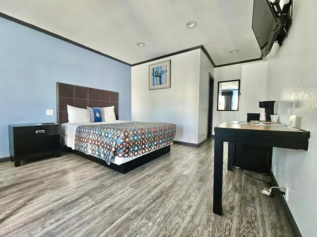 Bed in Guest Harbor Inn- Port Of Los Angeles San Pedro Bed in Guest Harbor Inn- Port Of Los Angeles San Pedro