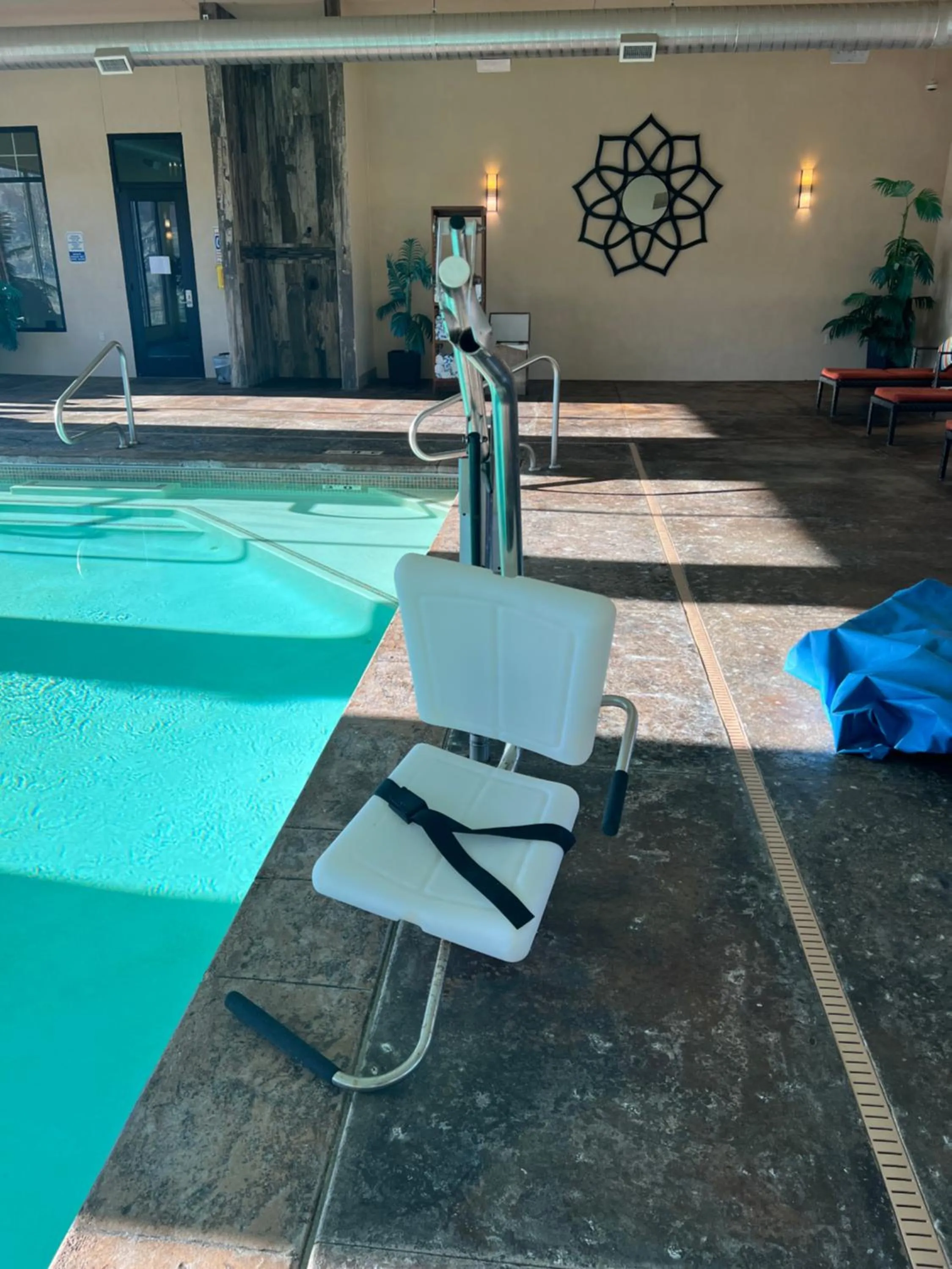 Pool view in Desert Rose Resort & Cabins