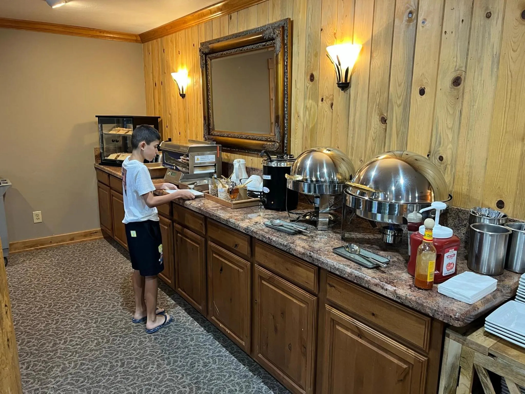 Breakfast in Desert Rose Resort & Cabins