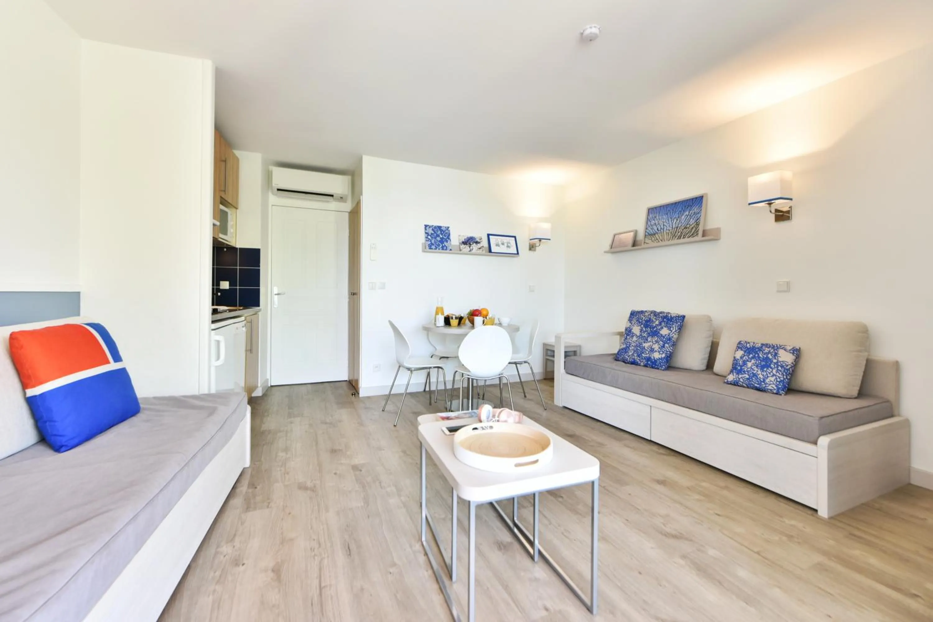 TV and multimedia in Résidence Pierre & Vacances Premium Port Prestige