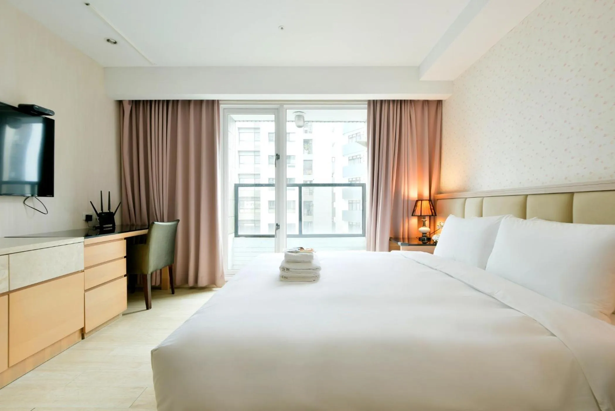 Bed in Hotel Champs Elysées