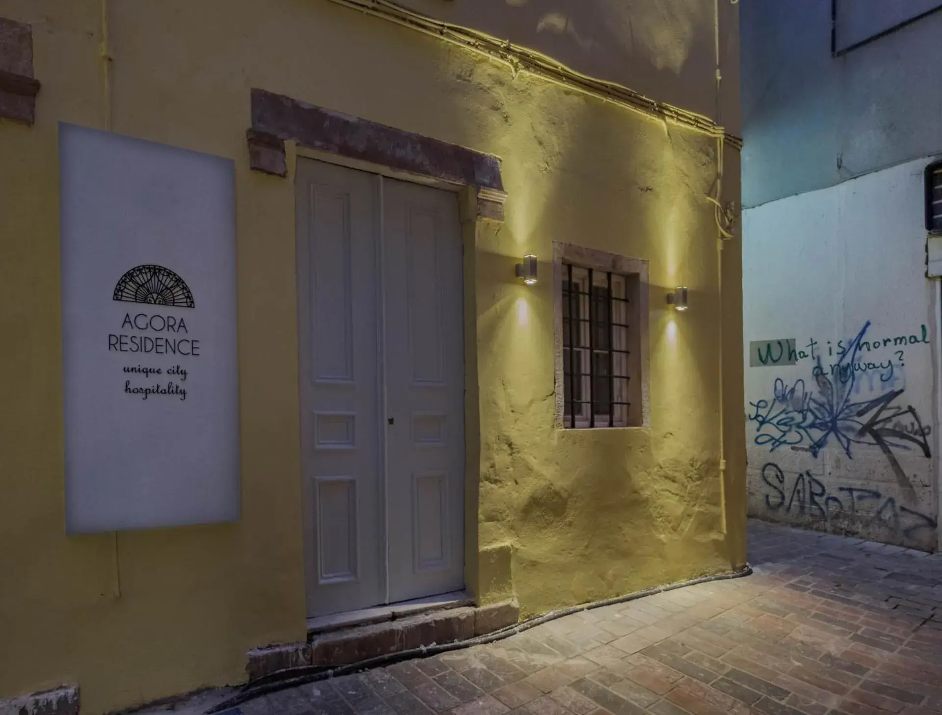 Facade/entrance in Agora Residence Facade/entrance in Agora Residence