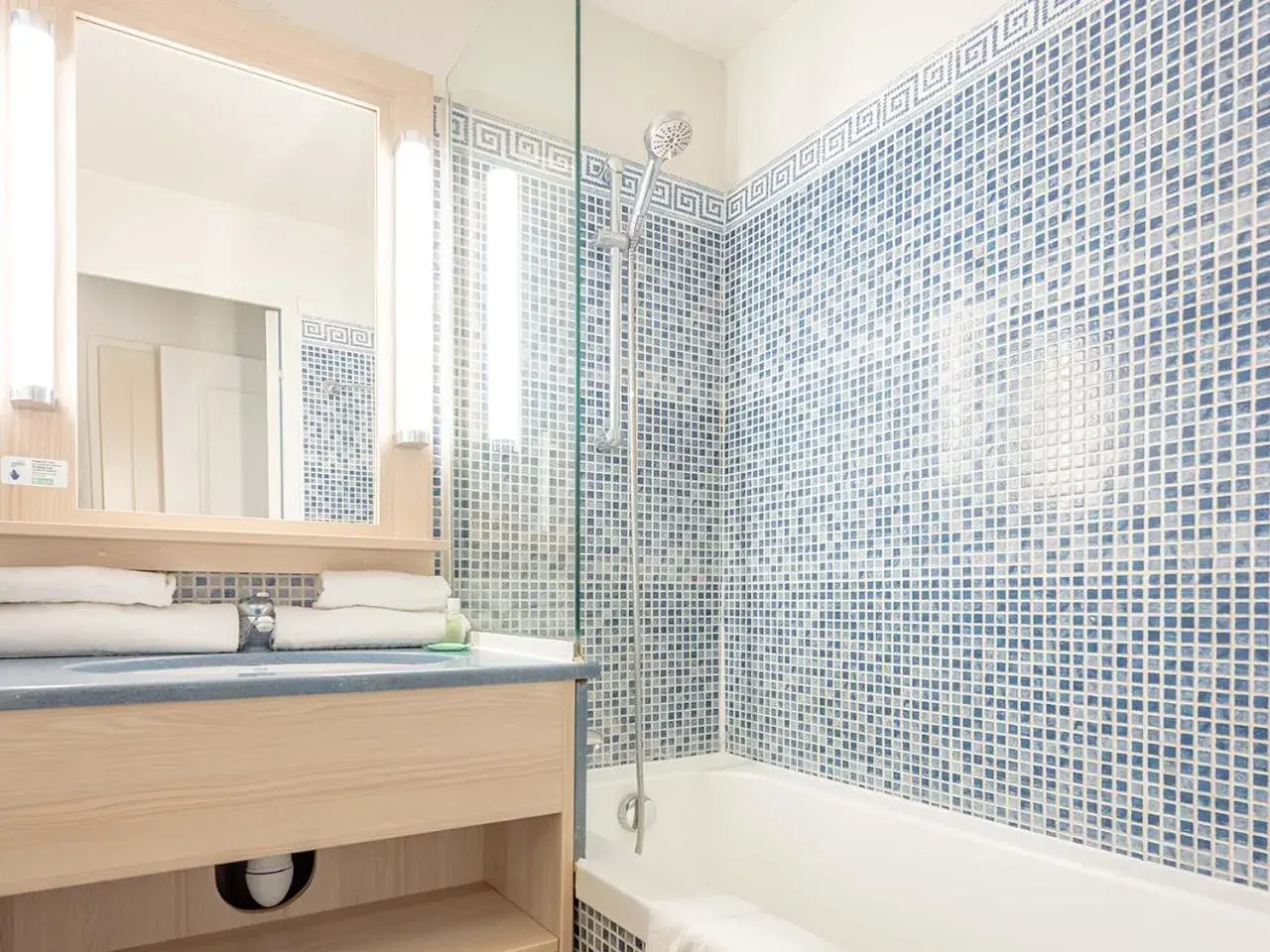 Bathroom in Résidence Pierre & Vacances Cannes Verrerie Bathroom in Résidence Pierre & Vacances Cannes Verrerie