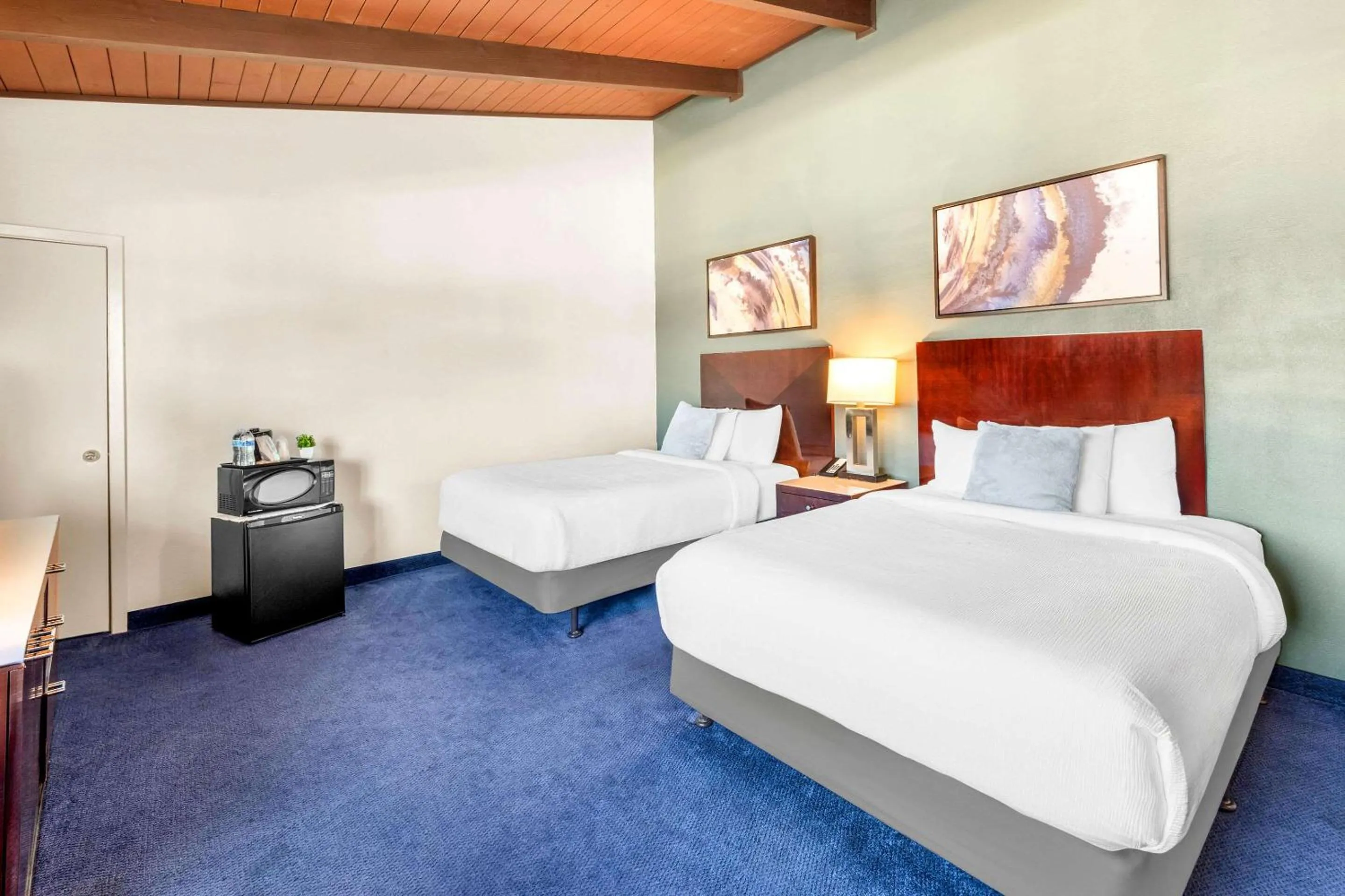 Bedroom in The Jackson Lodge